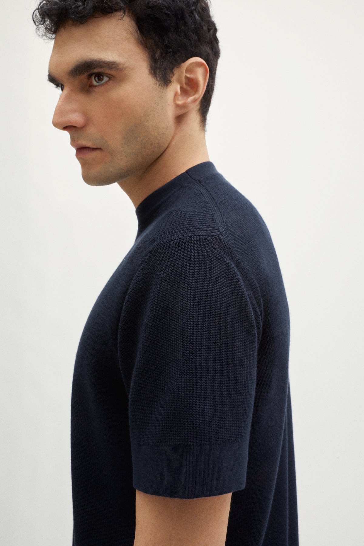 the organic cotton ribbed t shirt deep blue
