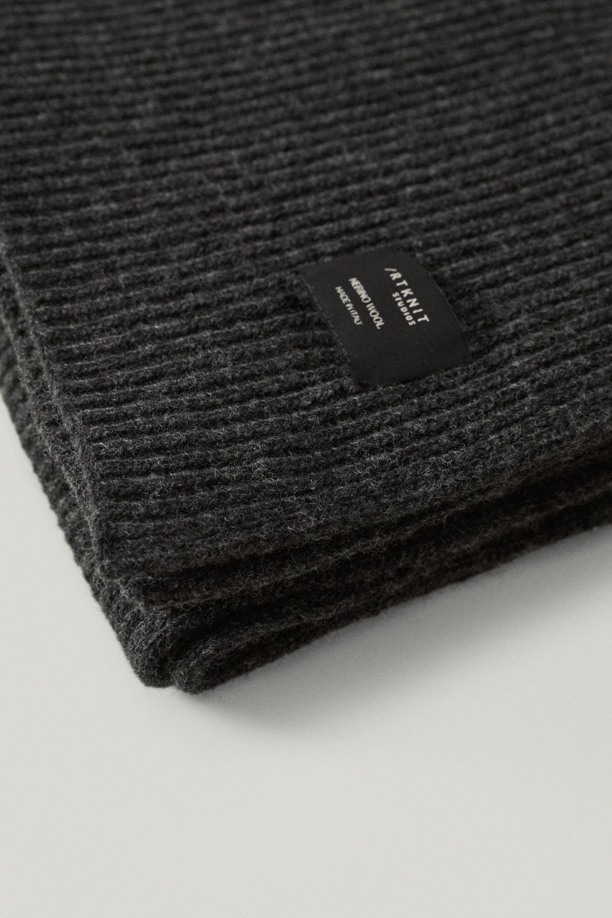 The Woolen Ribbed Scarf