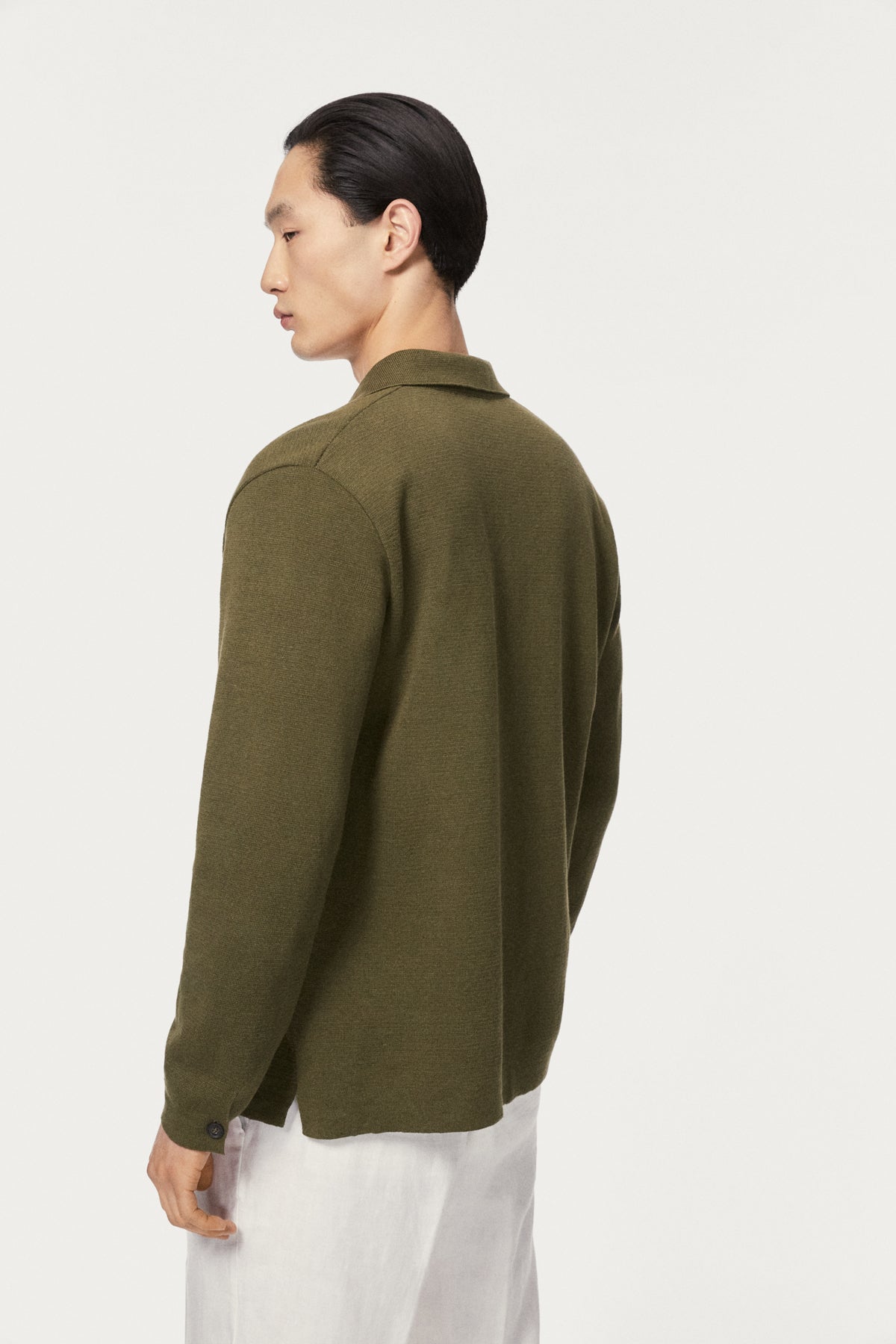 The Linen Cotton Lightweight Overshirt - olive green