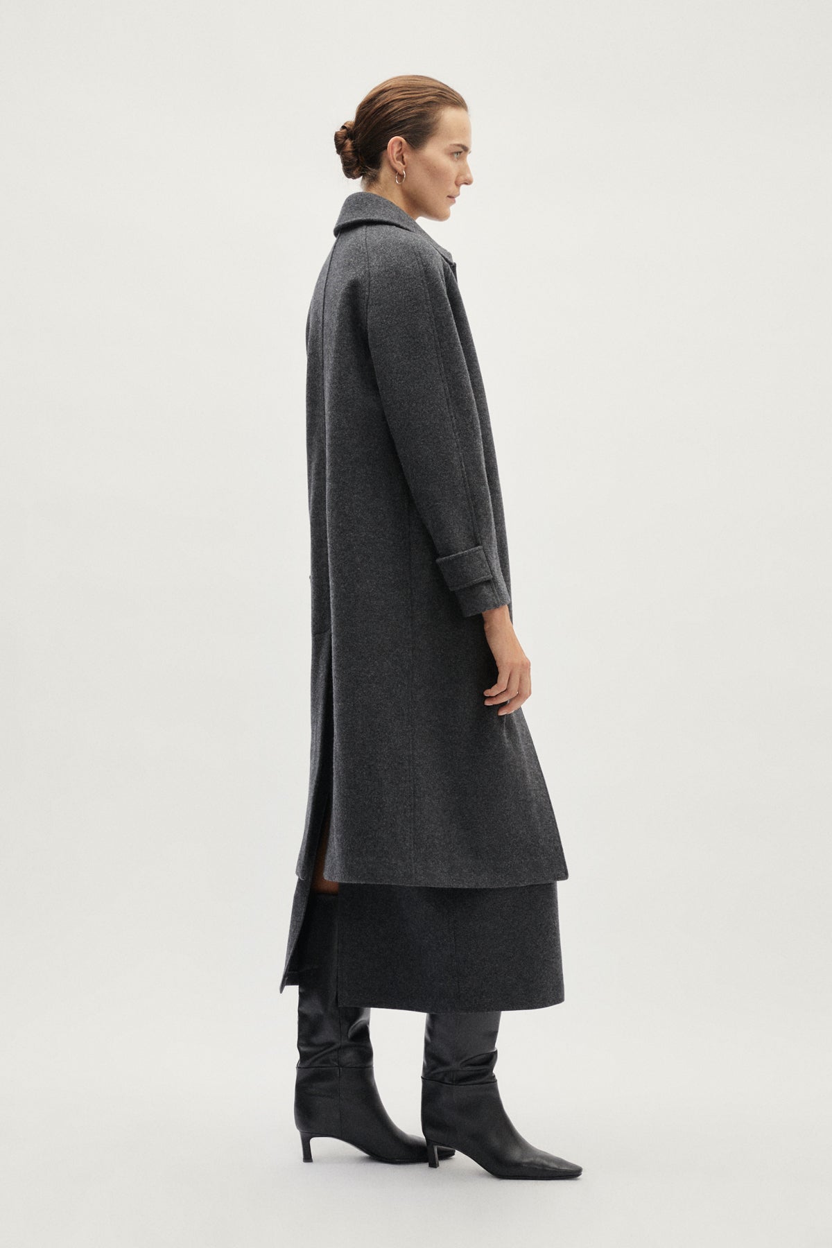 The Woolen Overcoat - grey