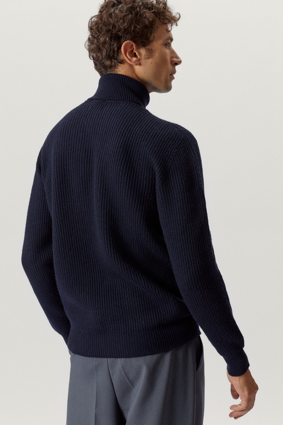 the merino wool ribbed high neck oxford blue