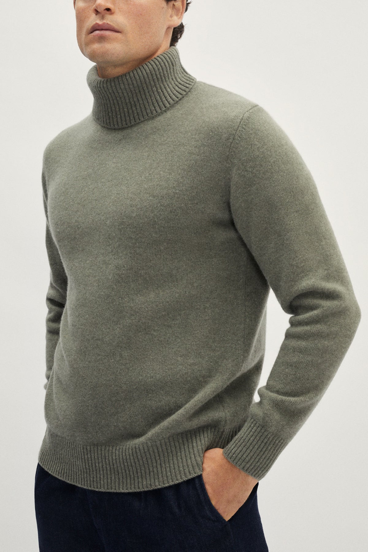 Rollkragenpullover aus Wolle