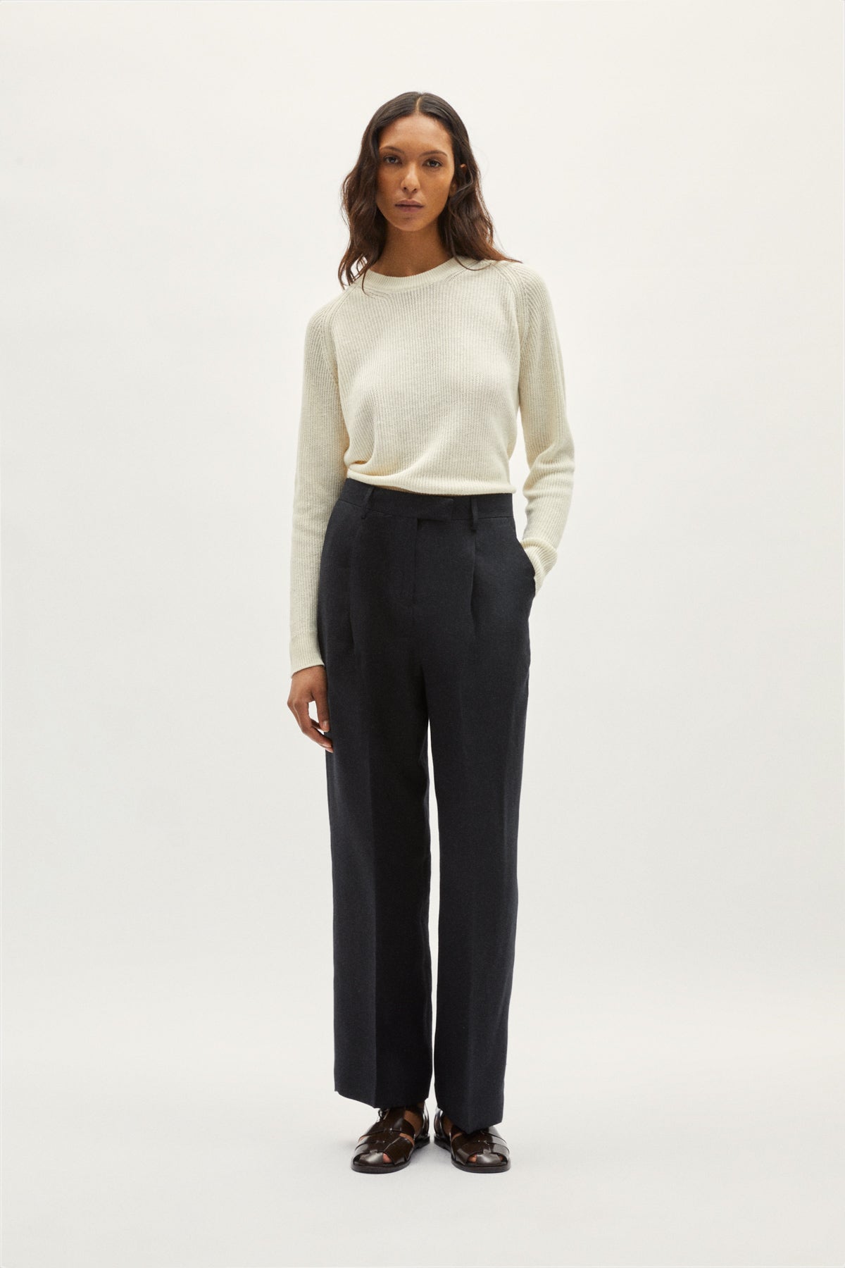 the linen twill pants black
