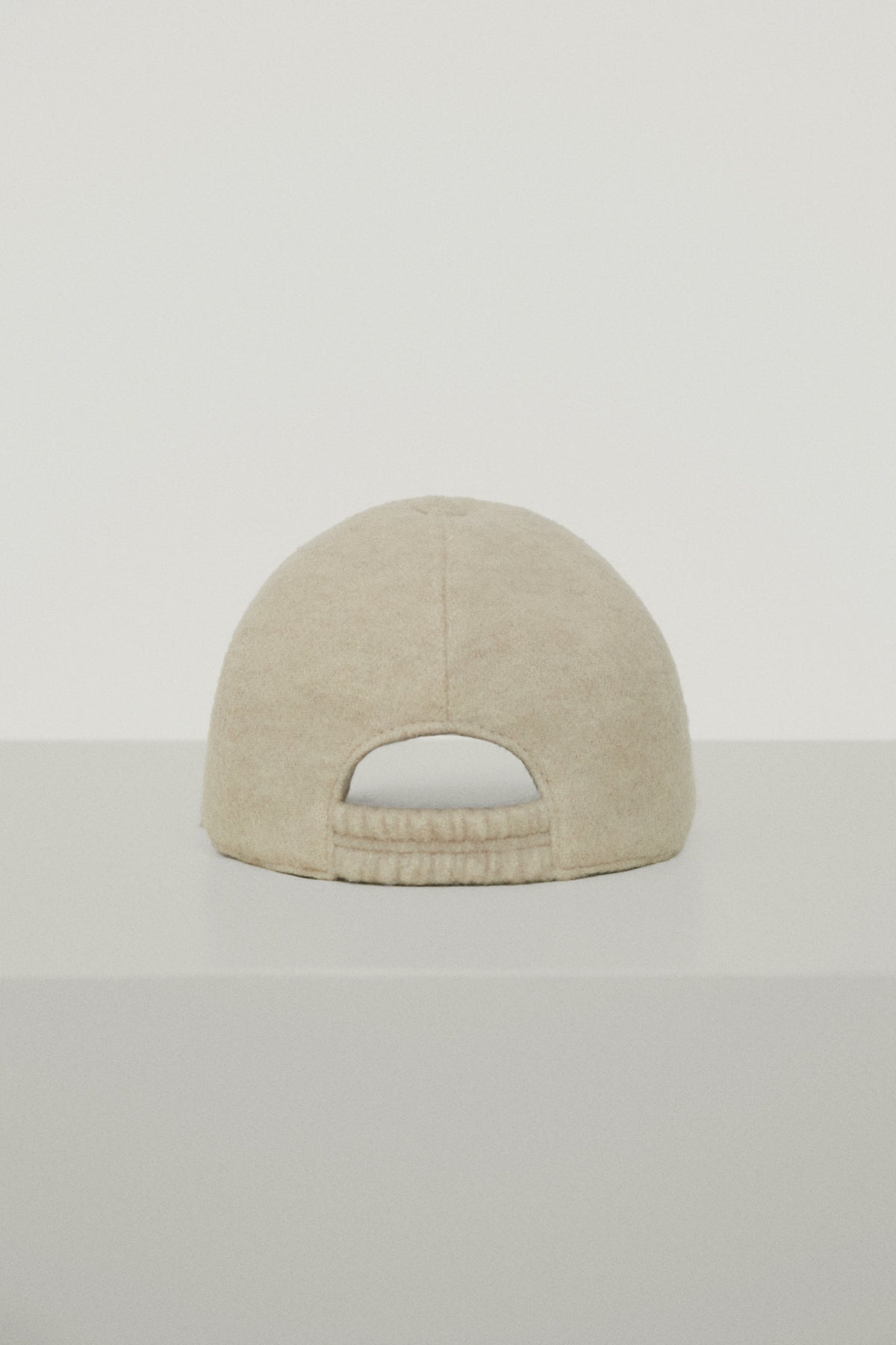 The Woolen Baseball Hat - ecru