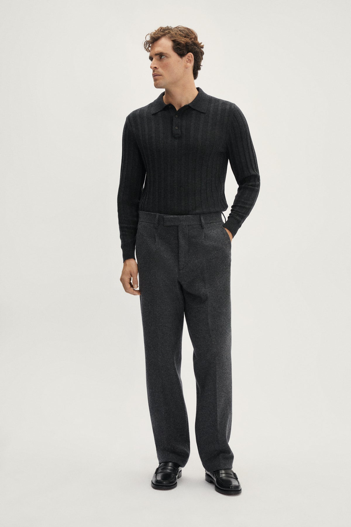 The Woolen Trousers - grey