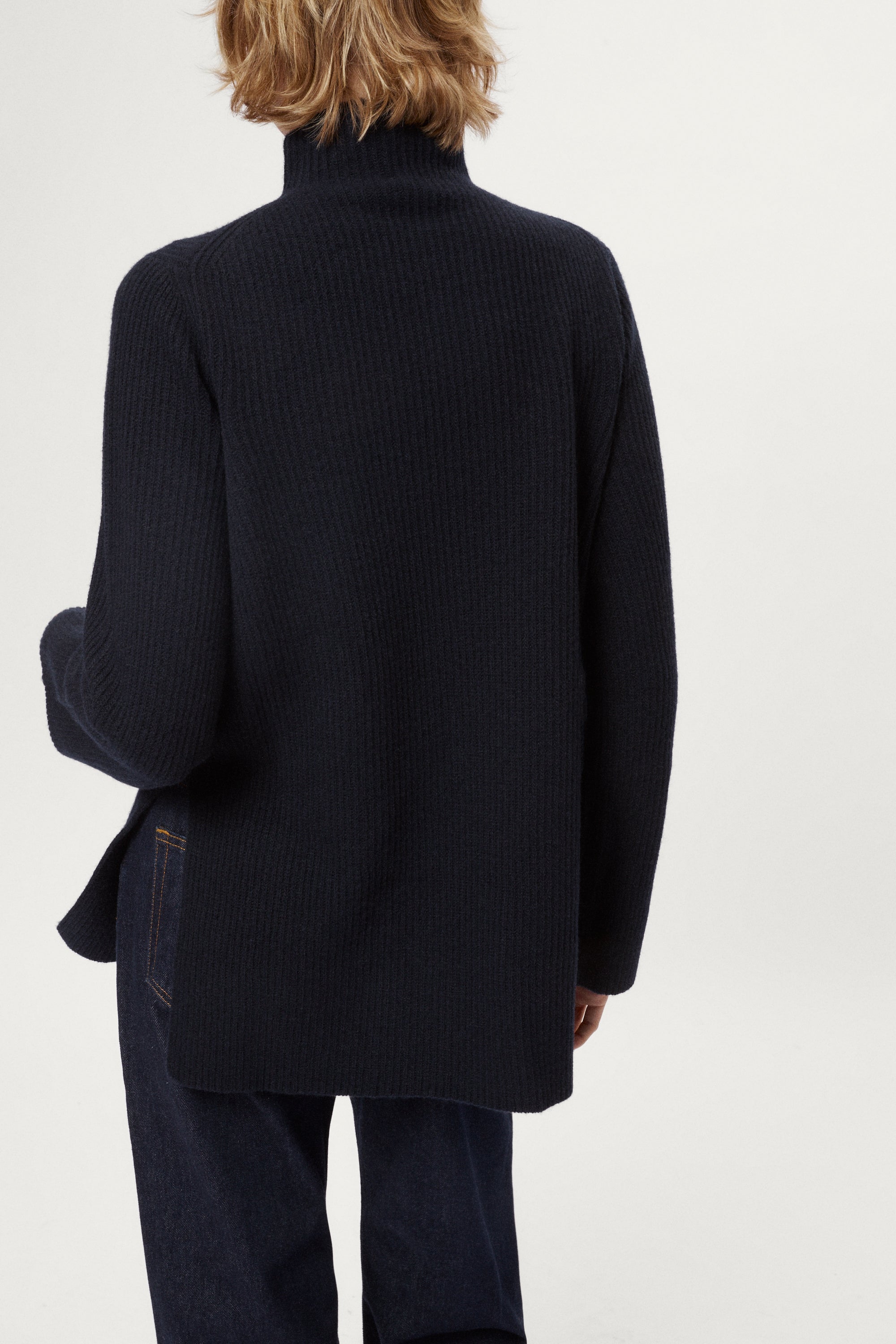 The Woolen Sleek High-neck