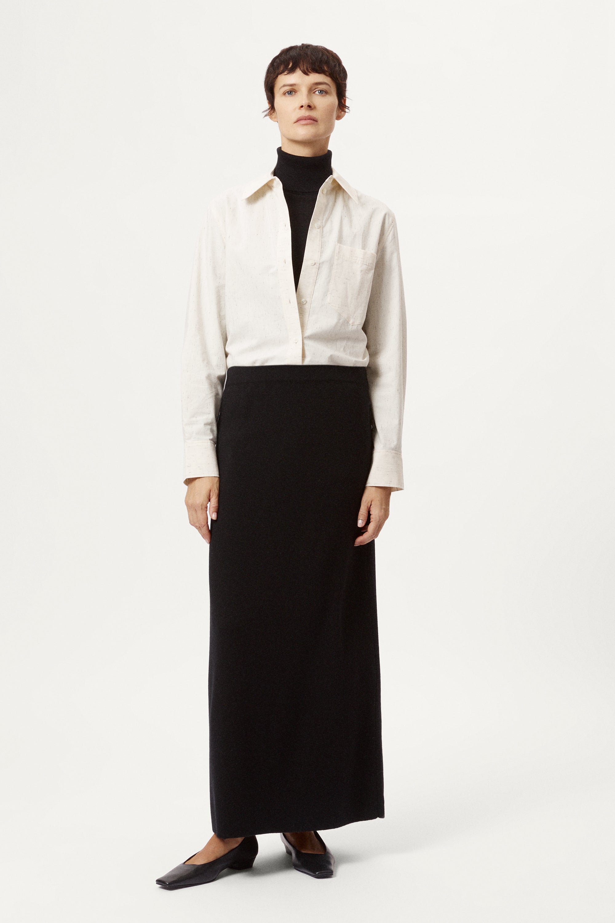 The Ultrasoft Wool flare skirt blck