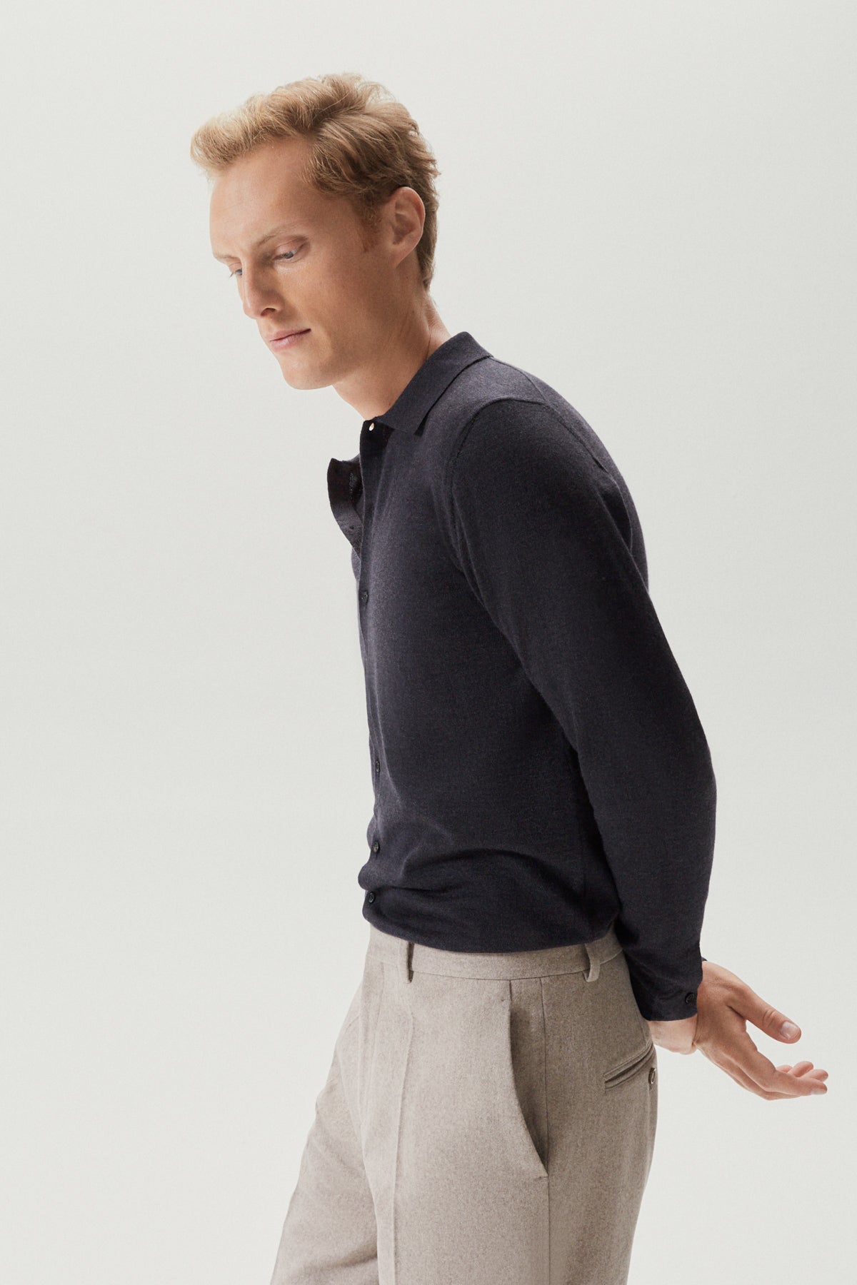 the merino wool knit shirt anthracite