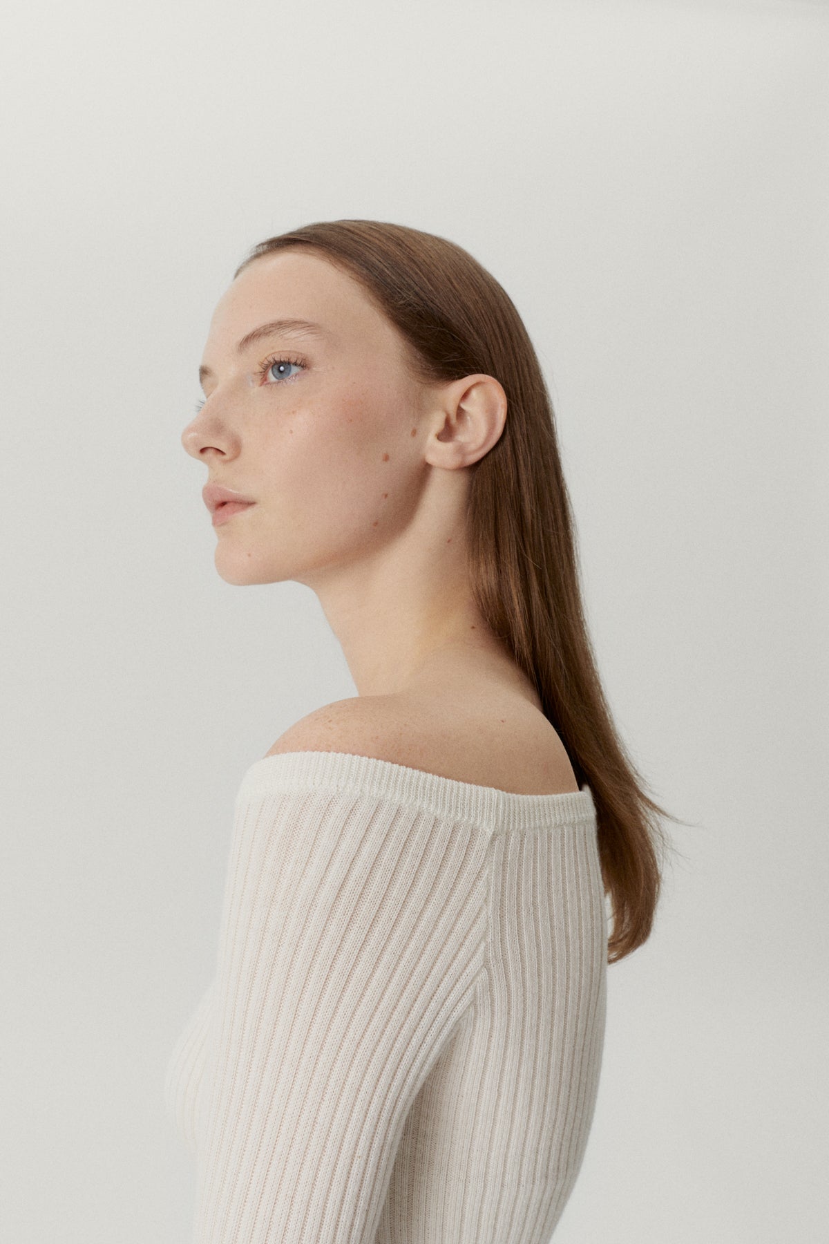 the merino wool off the shoulder top snow white