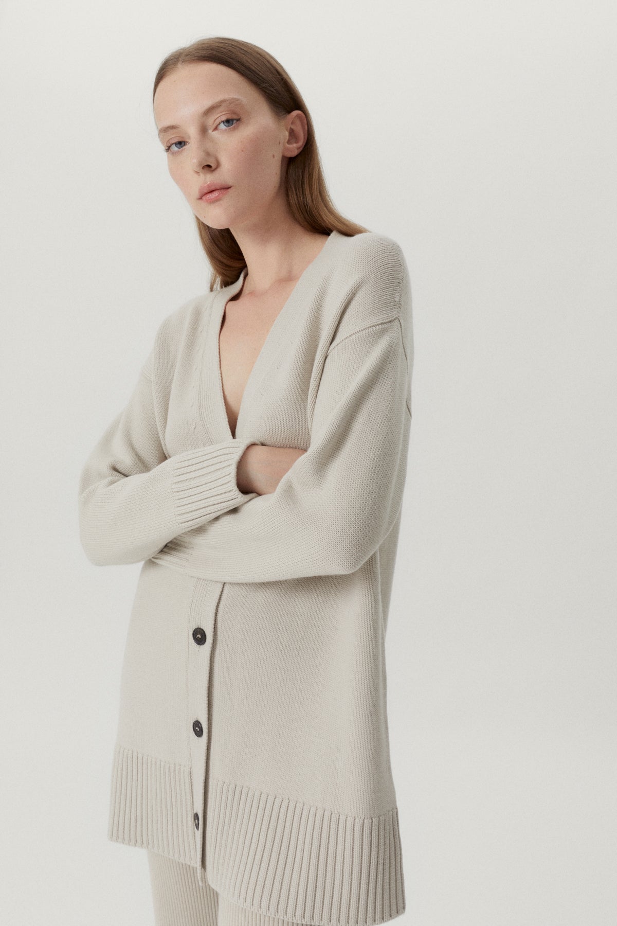 the merino wool oversize cardigan pearl
