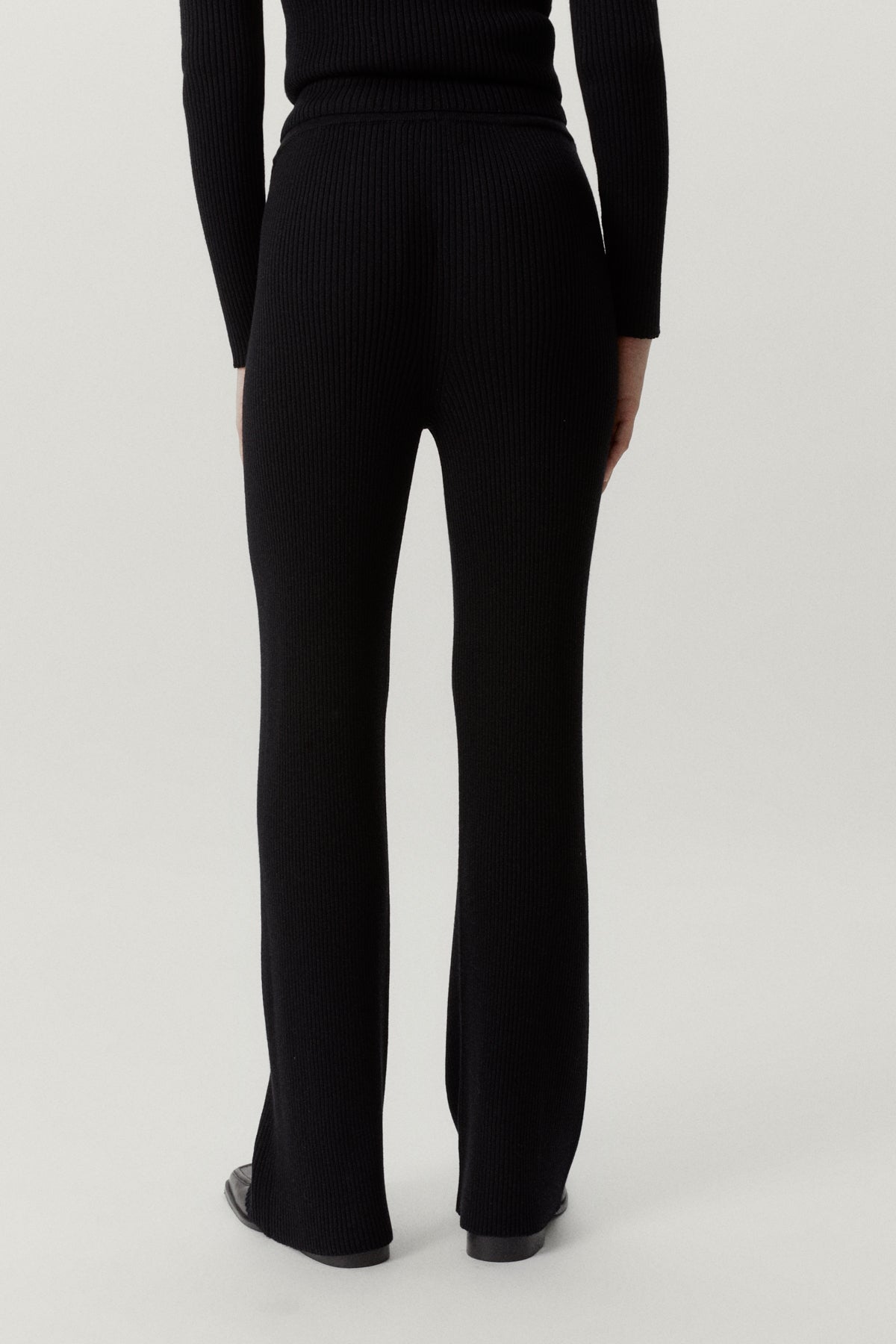 the merino wool ribbed pants x black