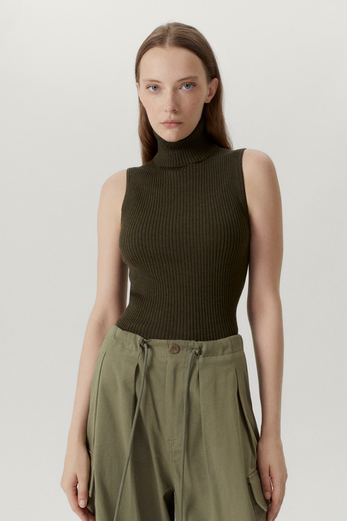 the merino wool roll neck top military green