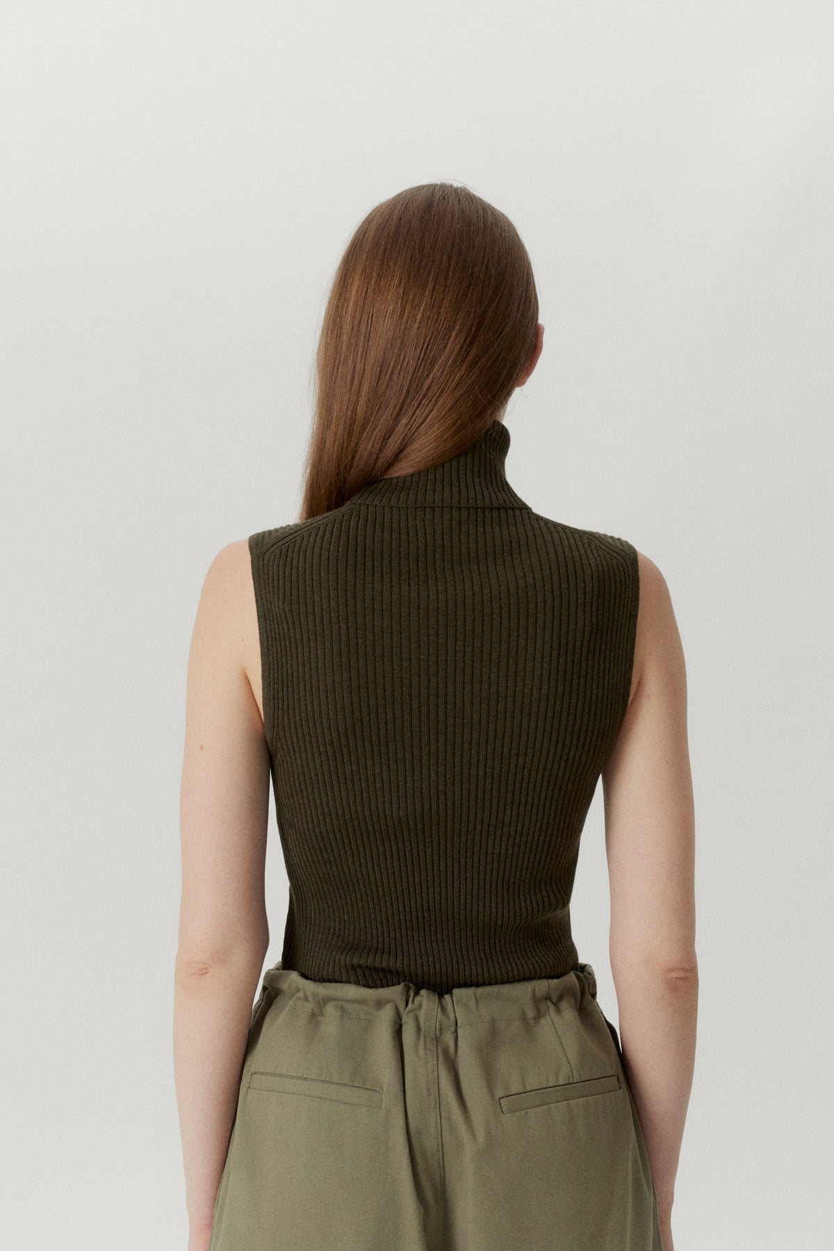 the merino wool roll neck top military green