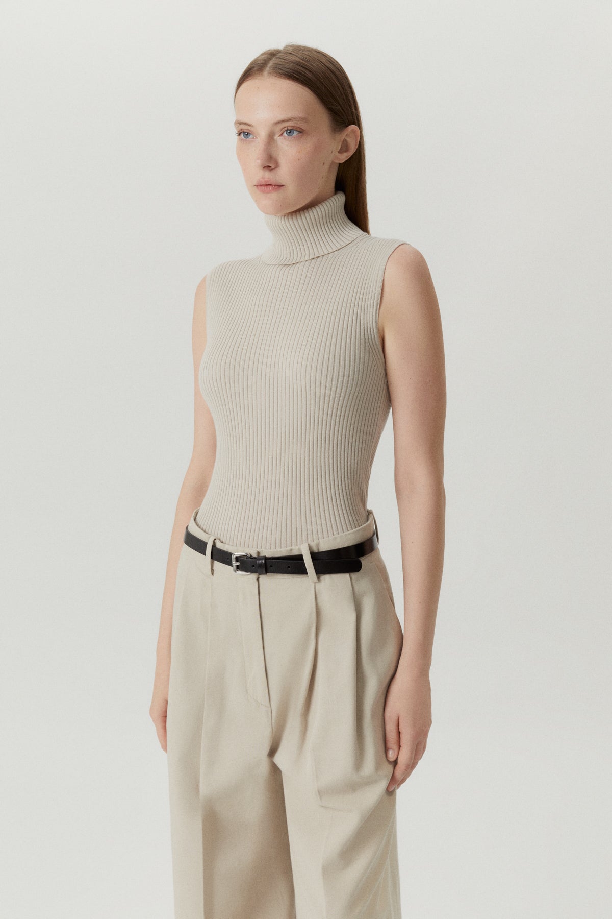 the merino wool roll neck top pearl