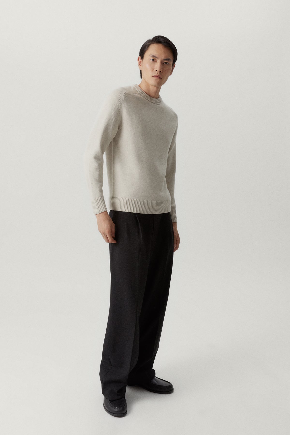 the merino wool saddle shoulder sweater pearl
