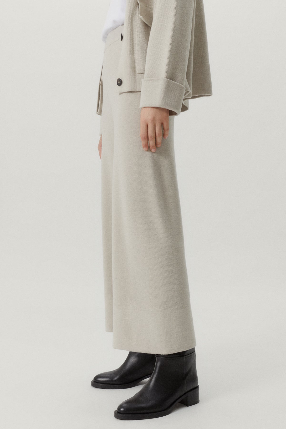 the merino wool wide leg pants pearl