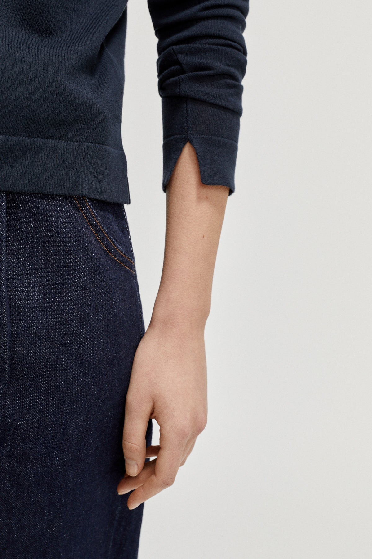 the organic cotton lightweight polo deep blue