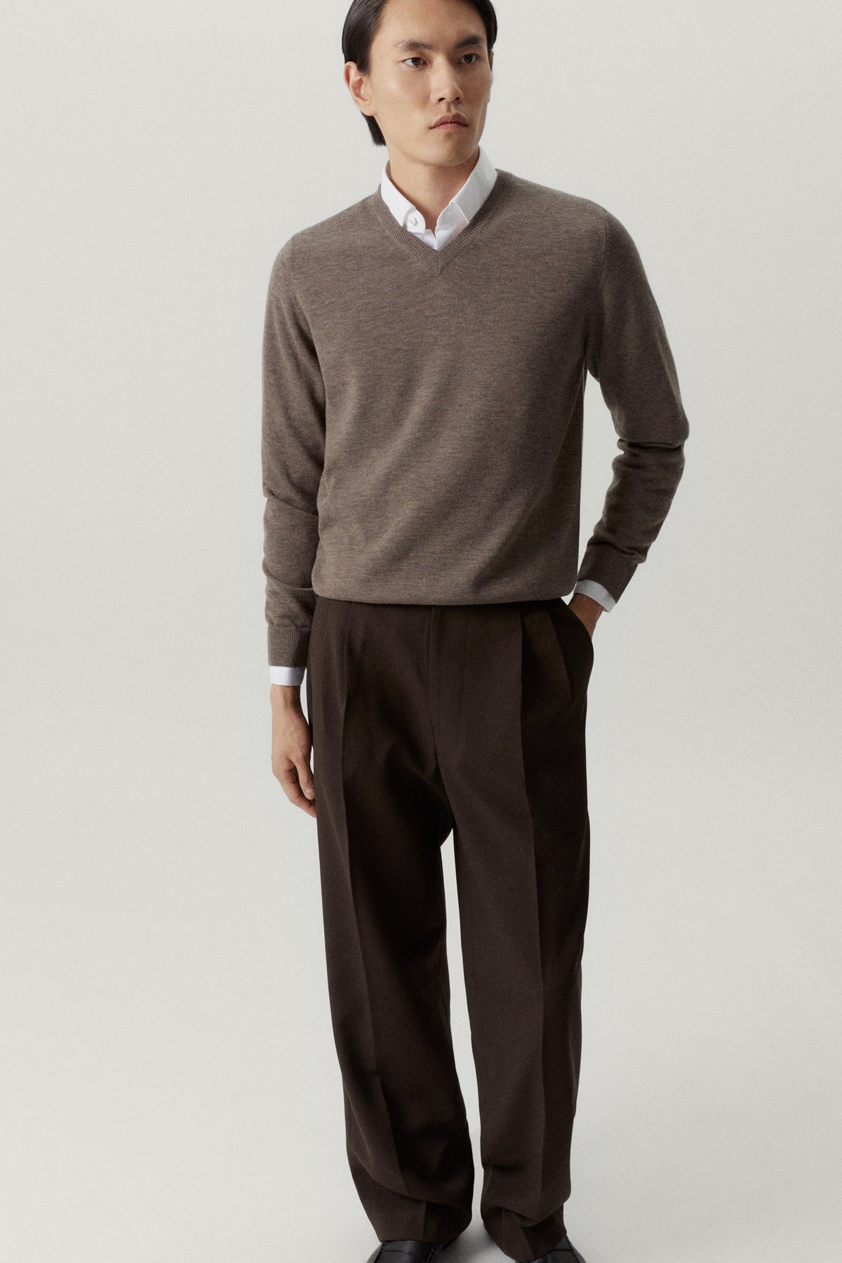 the ultrasoft v neck sweater brown melange