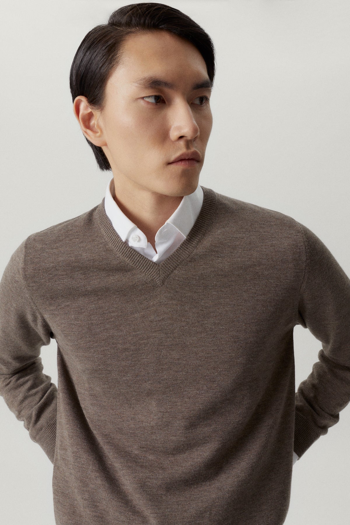 the ultrasoft v neck sweater brown melange