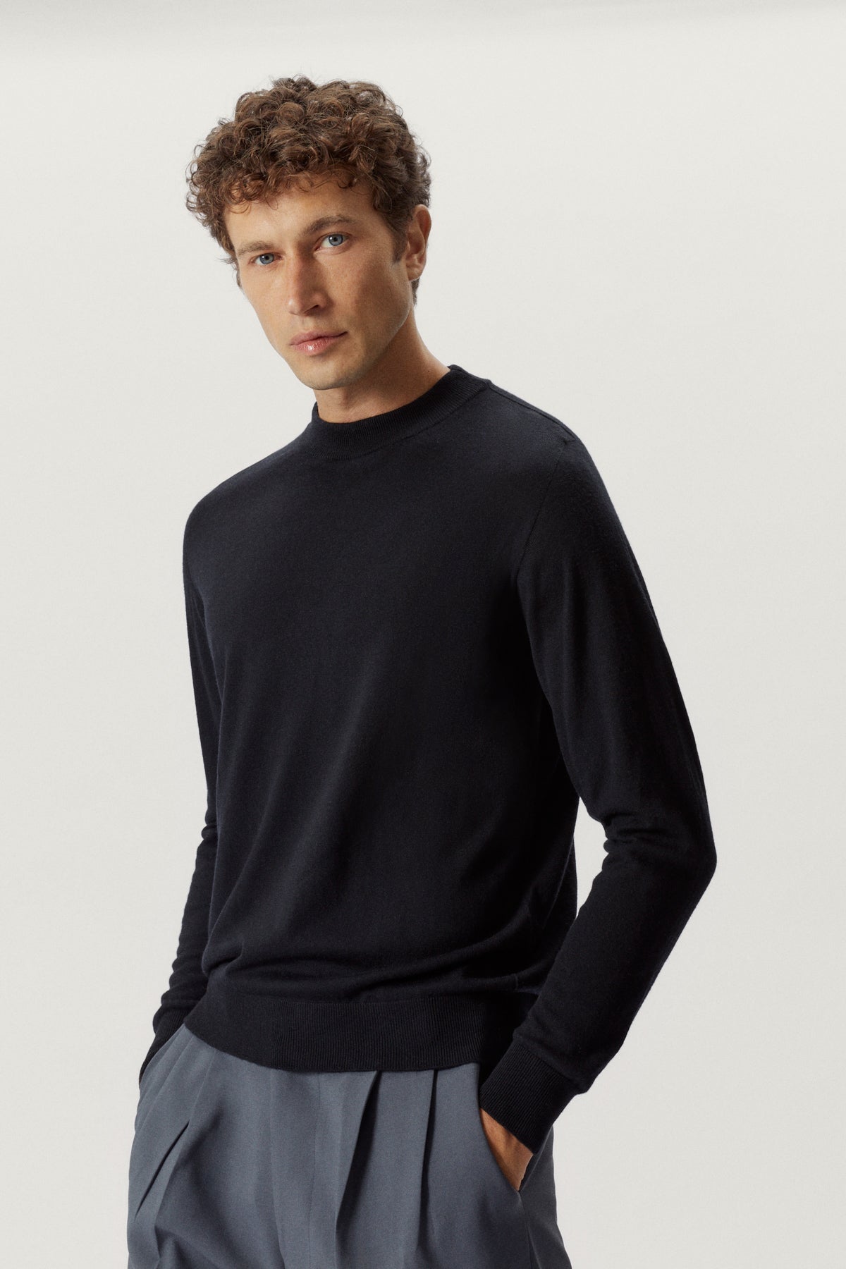 the ultrasoft wool mock neck black