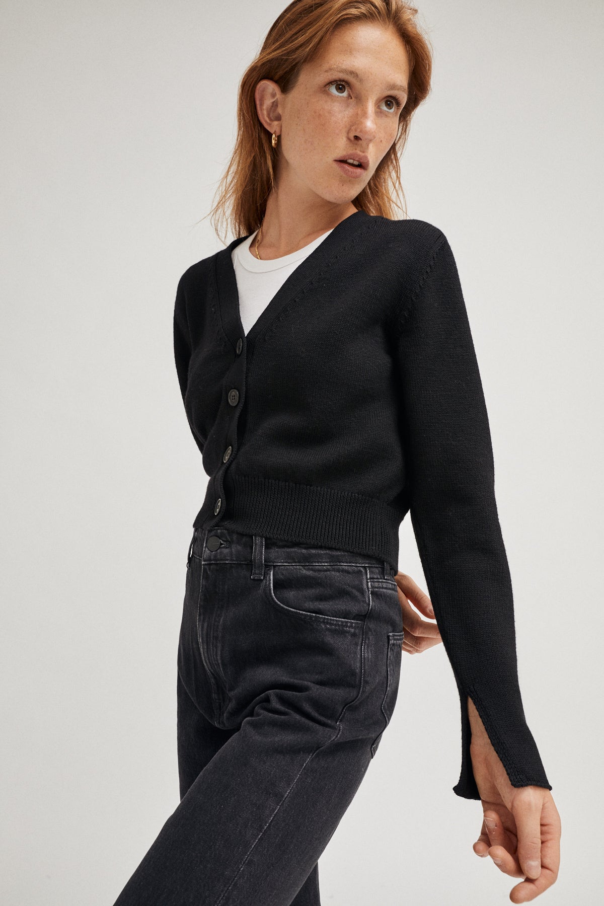 the merino wool crop cardigan black