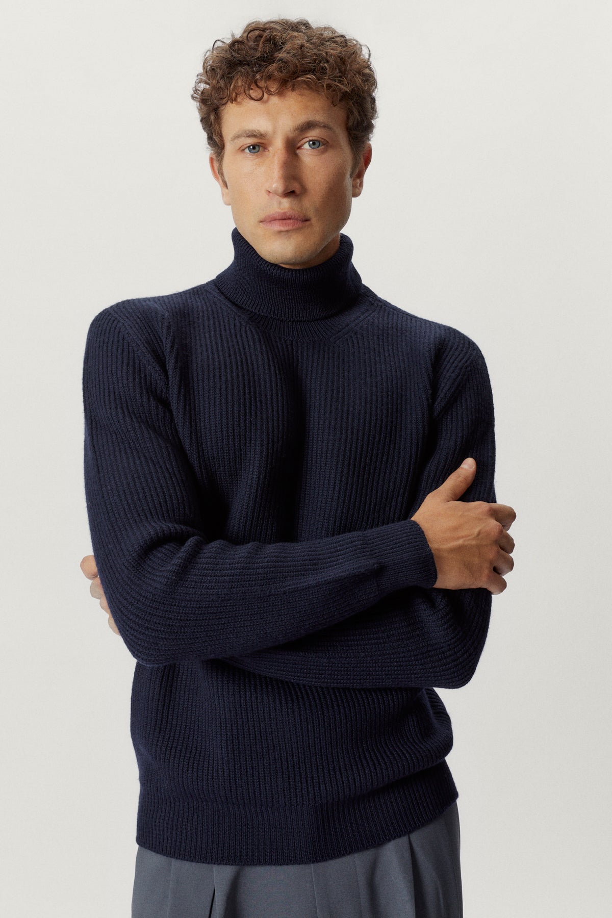 the merino wool ribbed high neck oxford blue