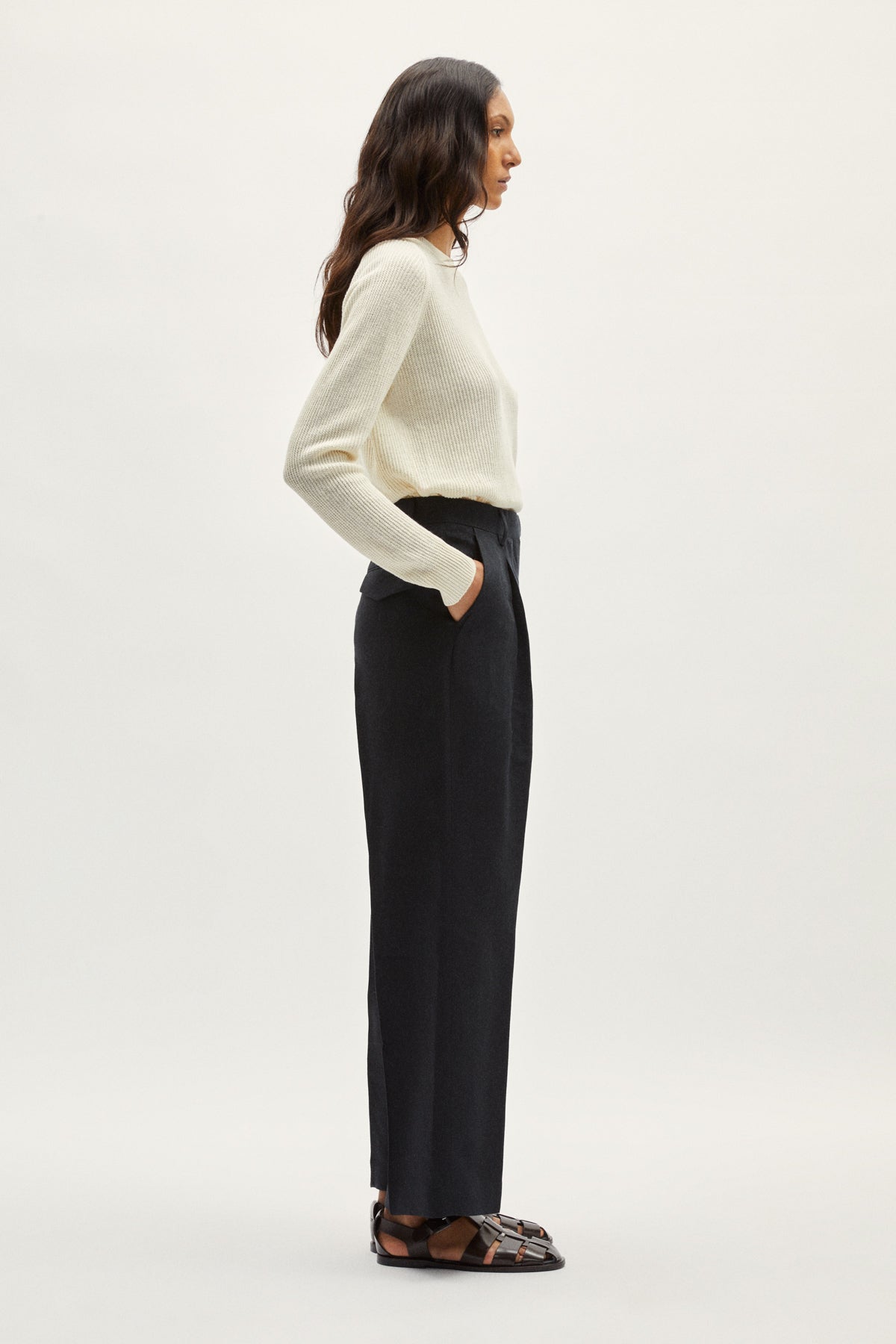the linen twill pants black
