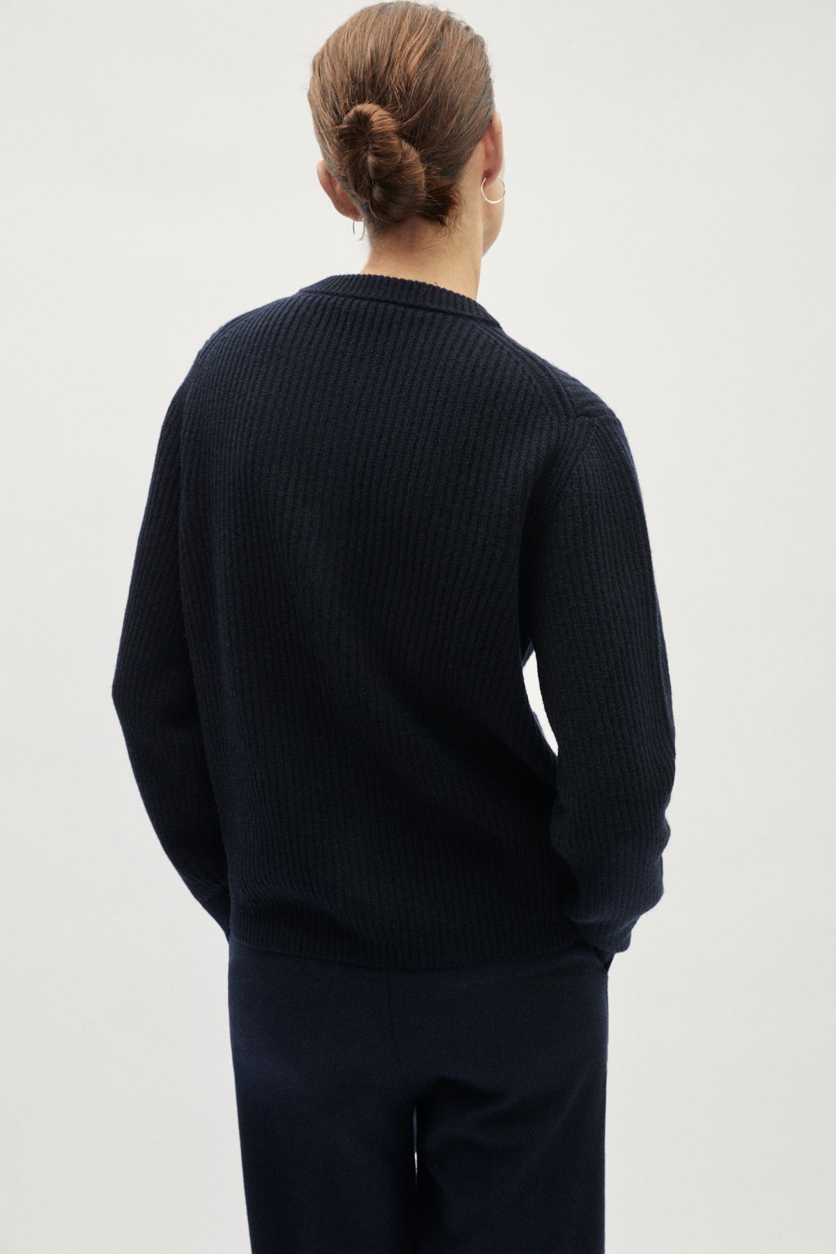 Cardigan Girocollo in Lana Cardata