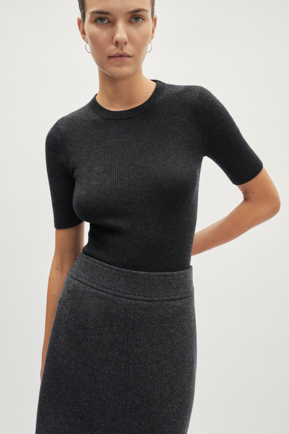 The Woolen Skirt - grey
