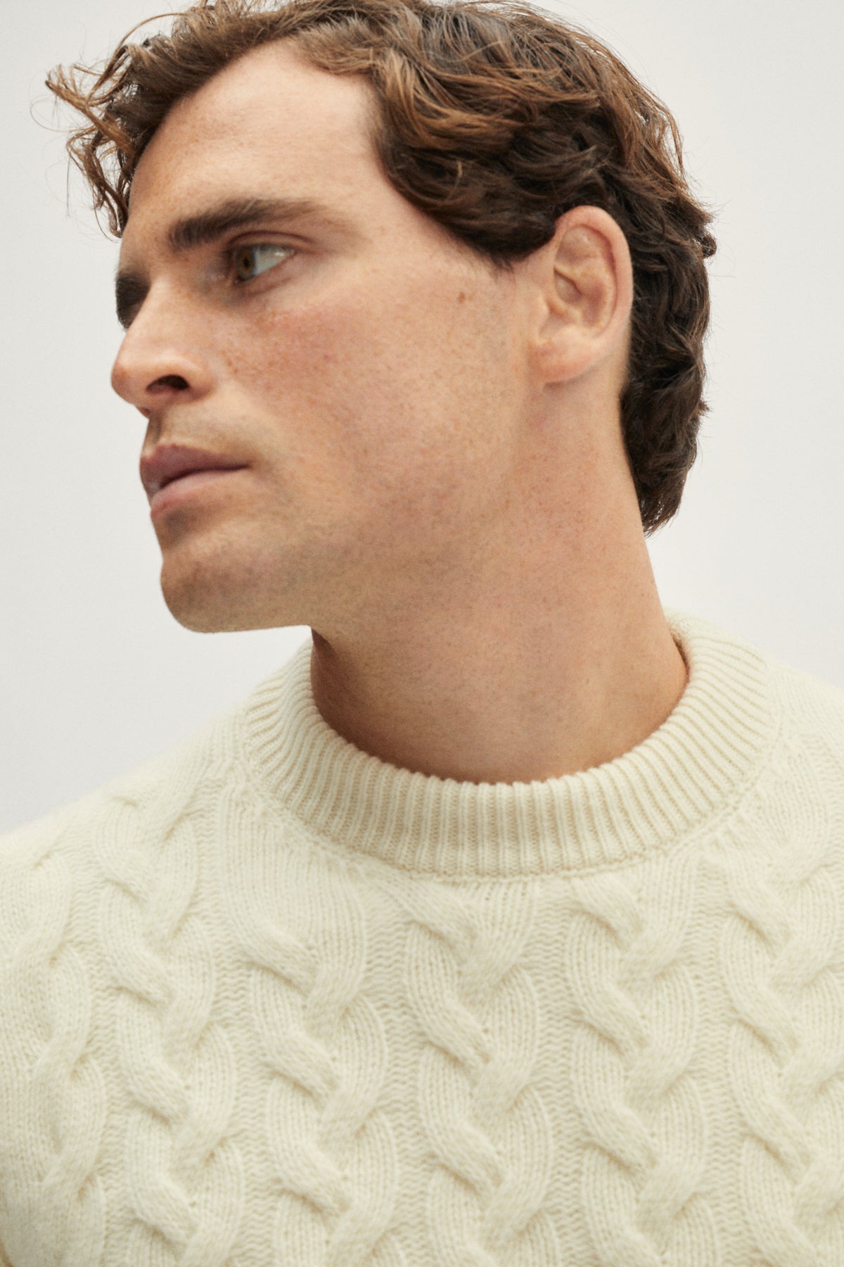 The Woolen Aran Sweater - white