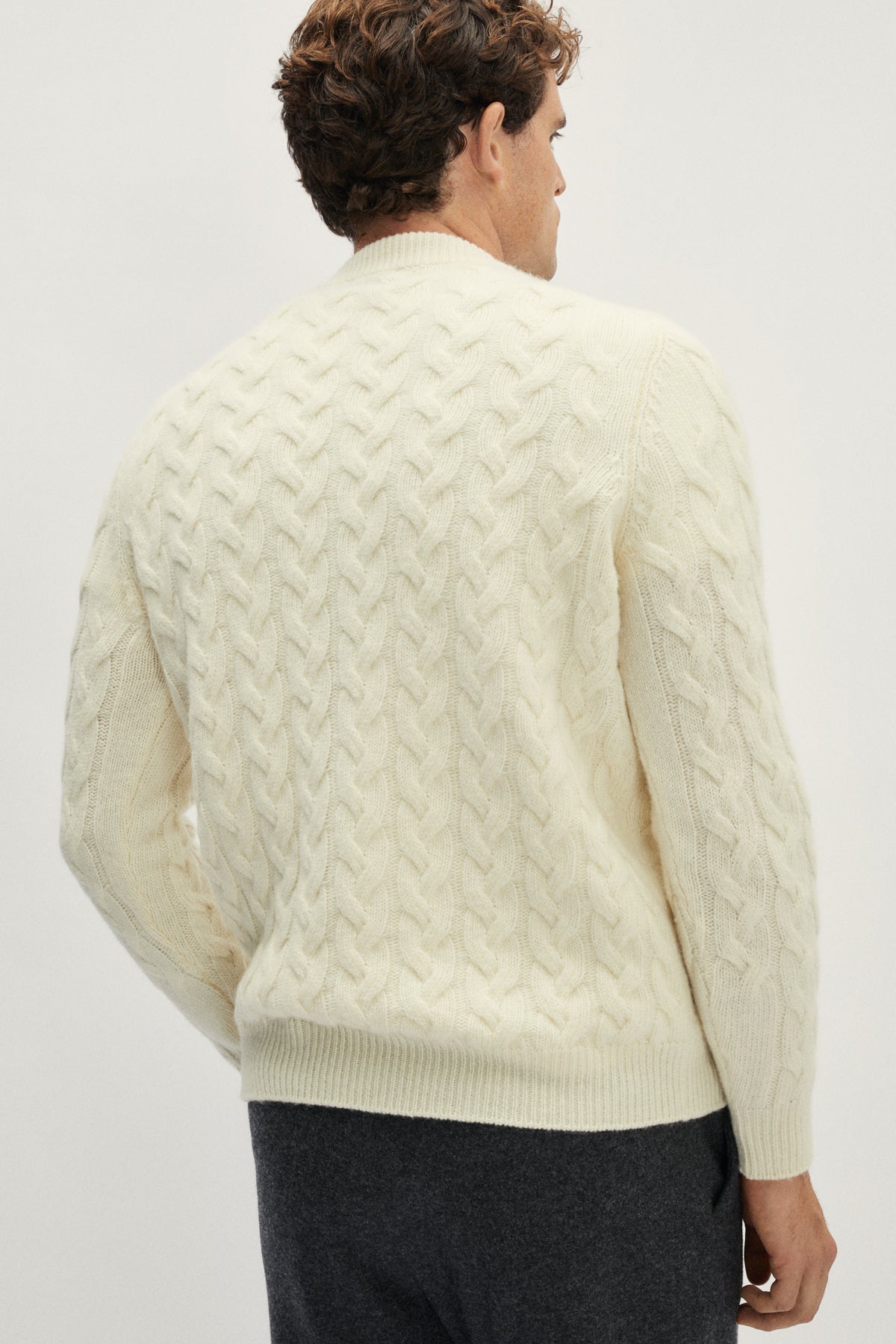 The Woolen Aran Sweater - white
