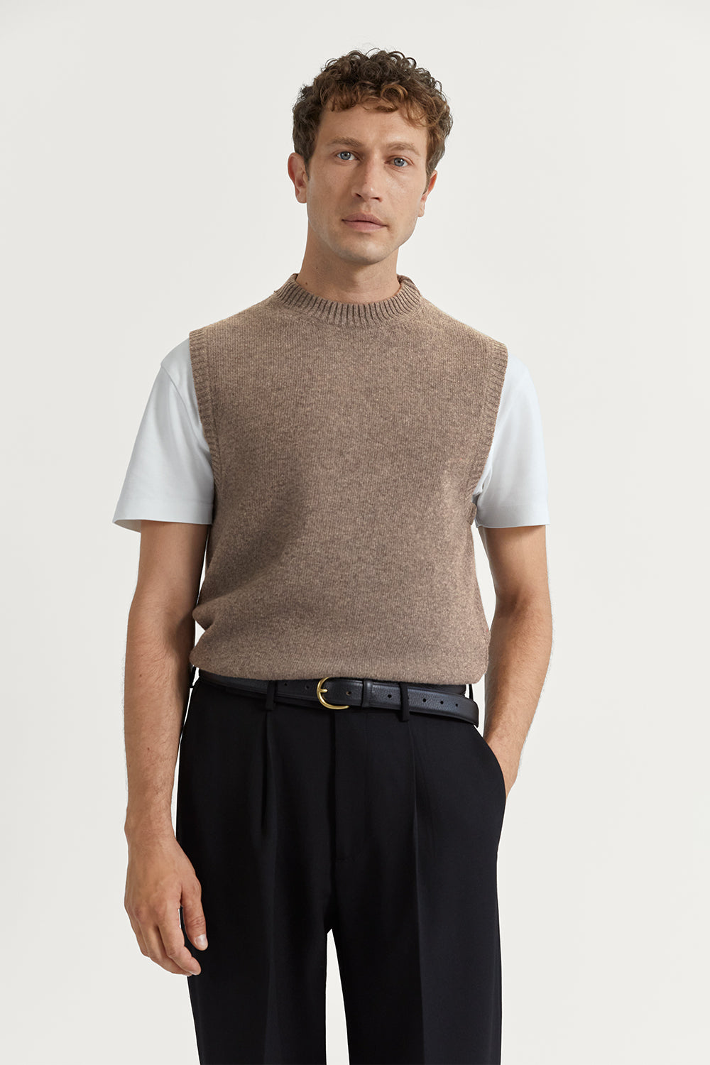 The Woolen Vest Taupe