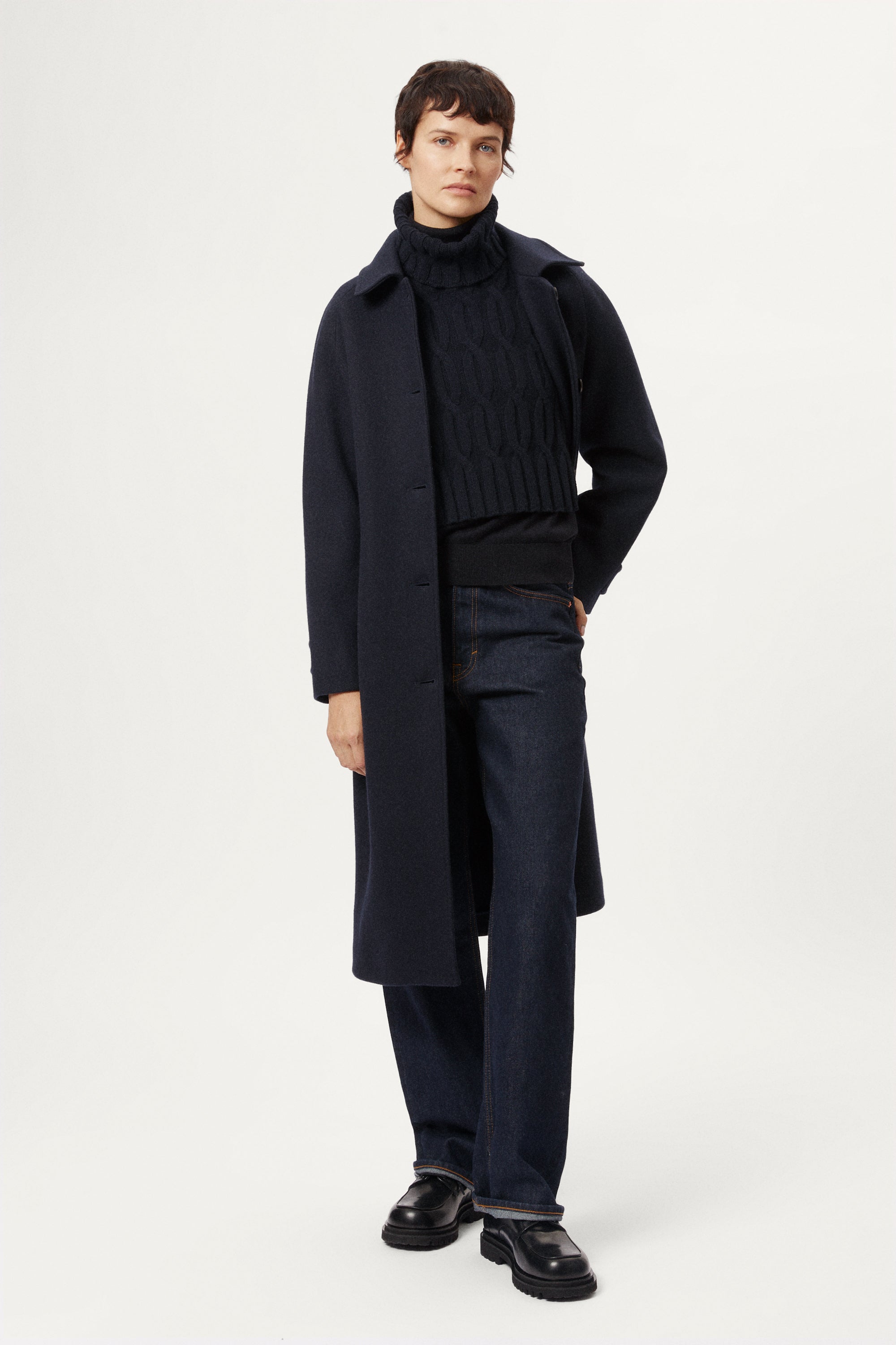 The Woolen Cable Bib