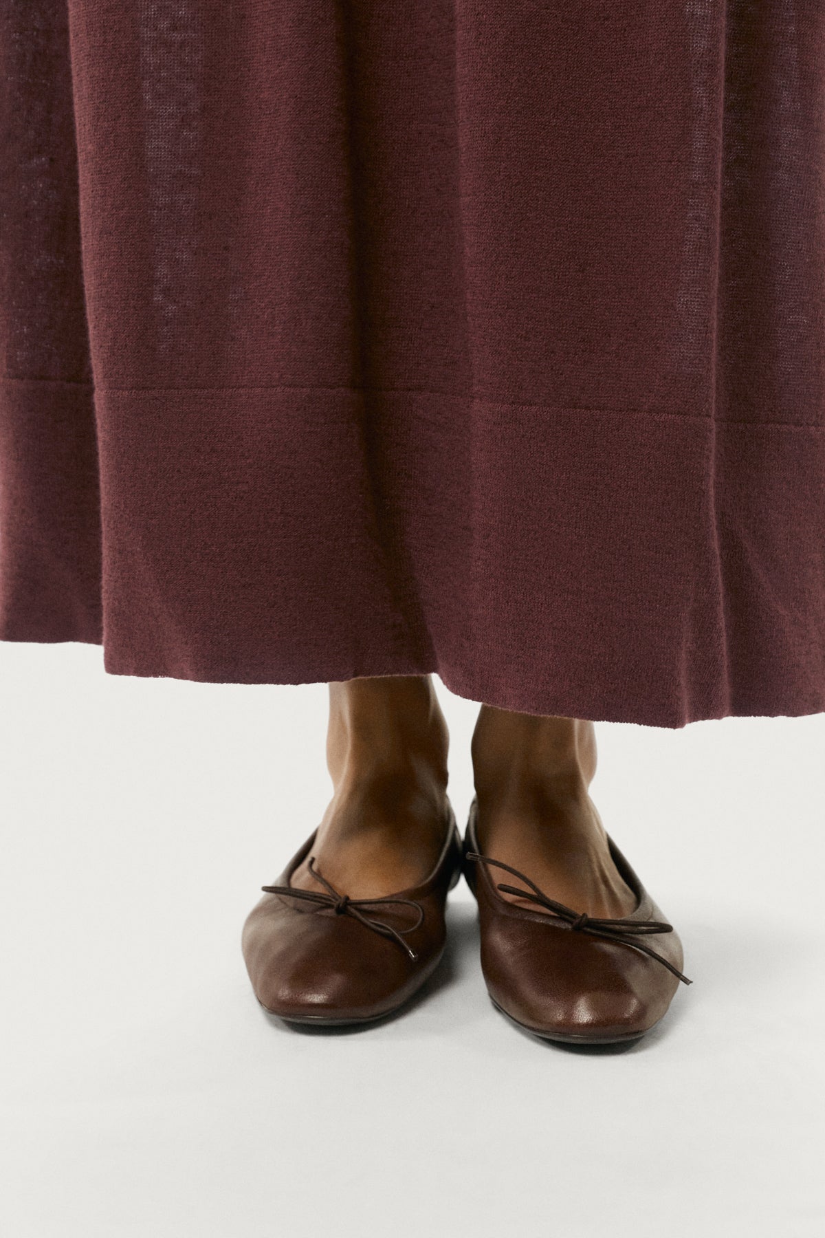 The Linen Cotton Lightweight Flare Skirt Mahogany