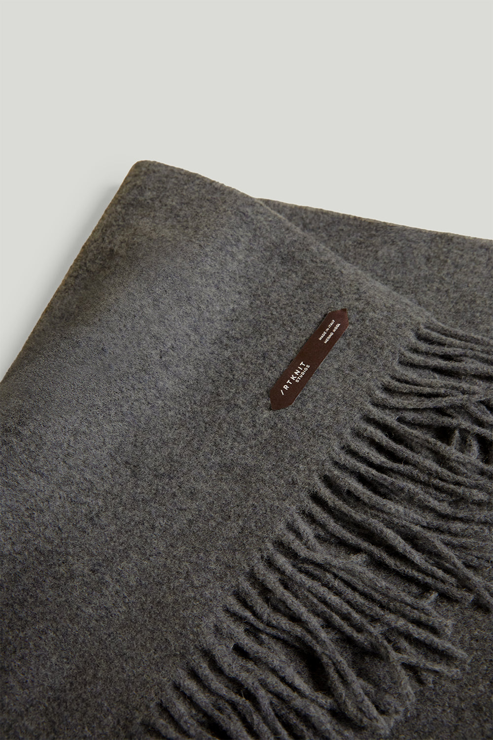 The Fringed Wool Scarf Light Grey Melange