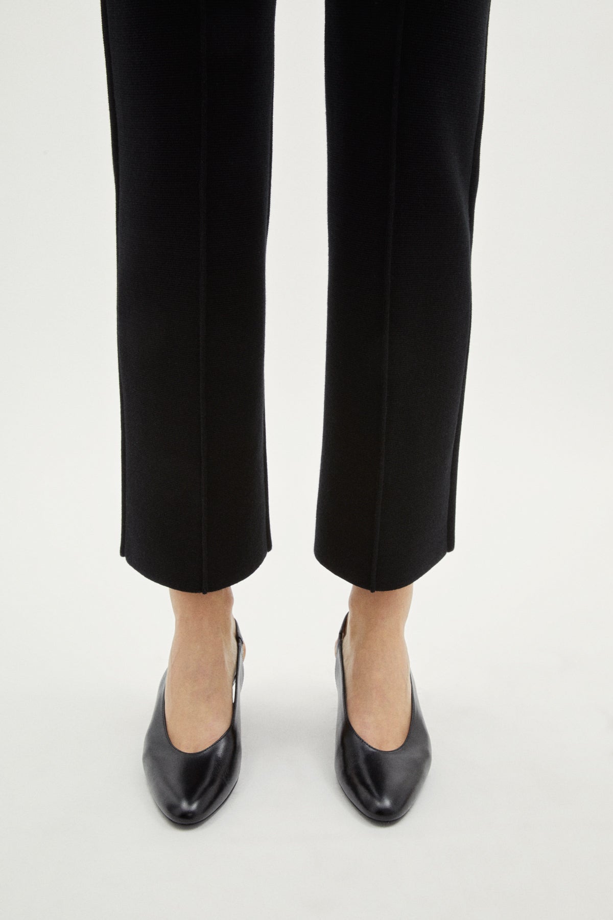 the organic cotton straight leg pants black