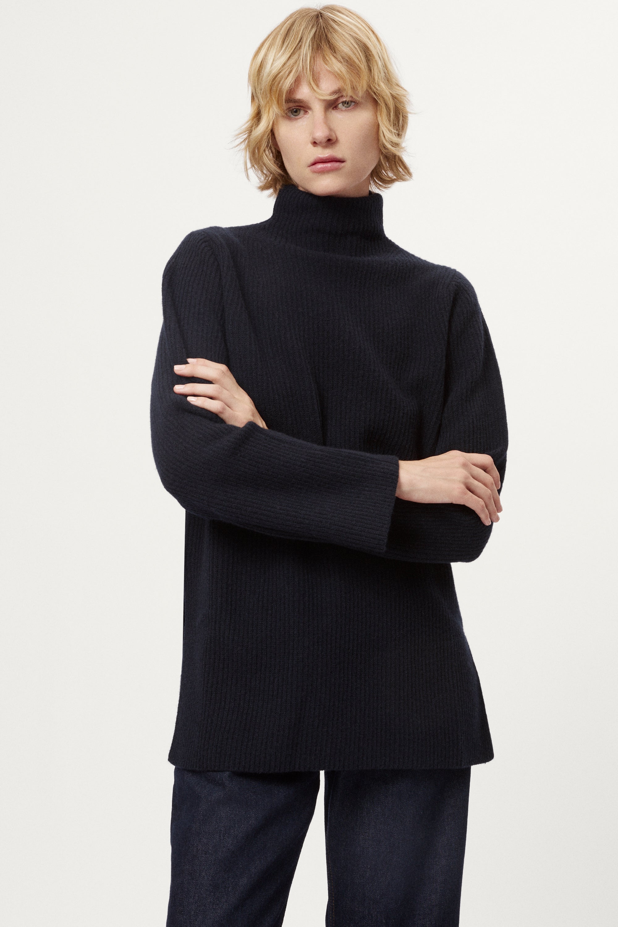 The Woolen Sleek High-neck