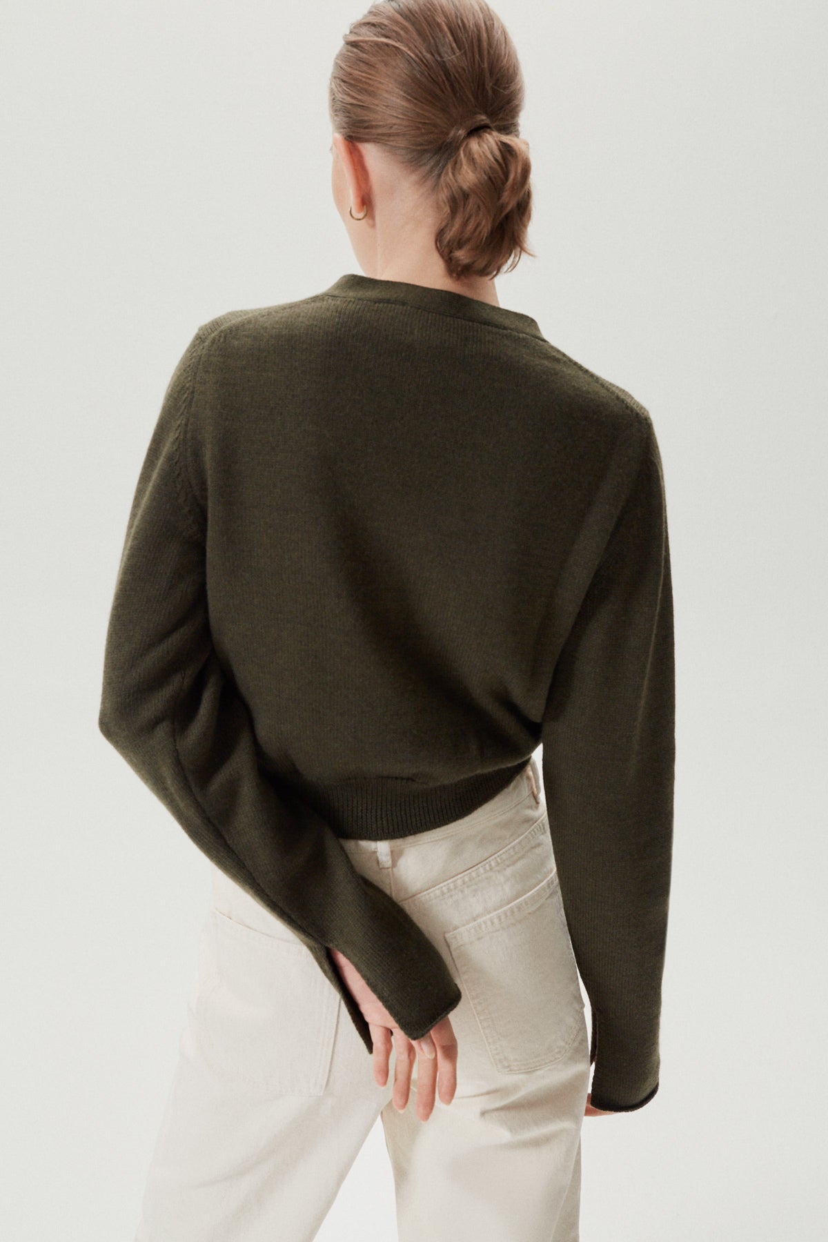 the merino wool crop cardigan military green