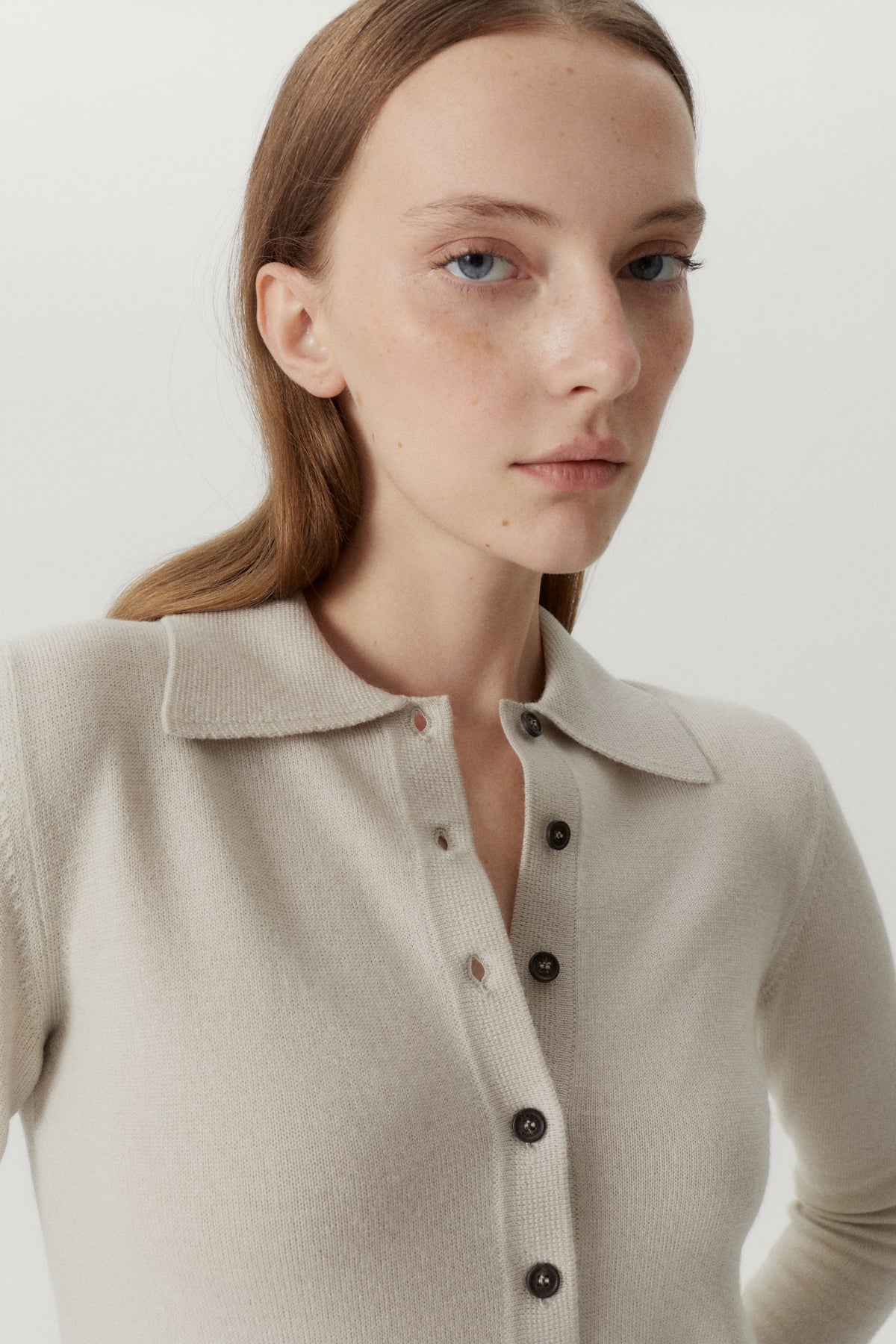 the merino wool knit polo pearl