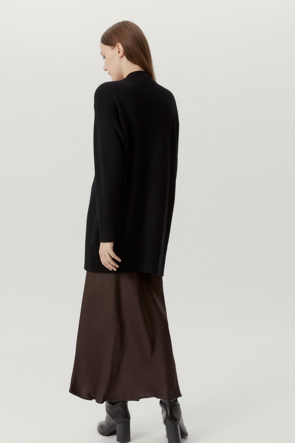 the merino wool oversize cardigan black