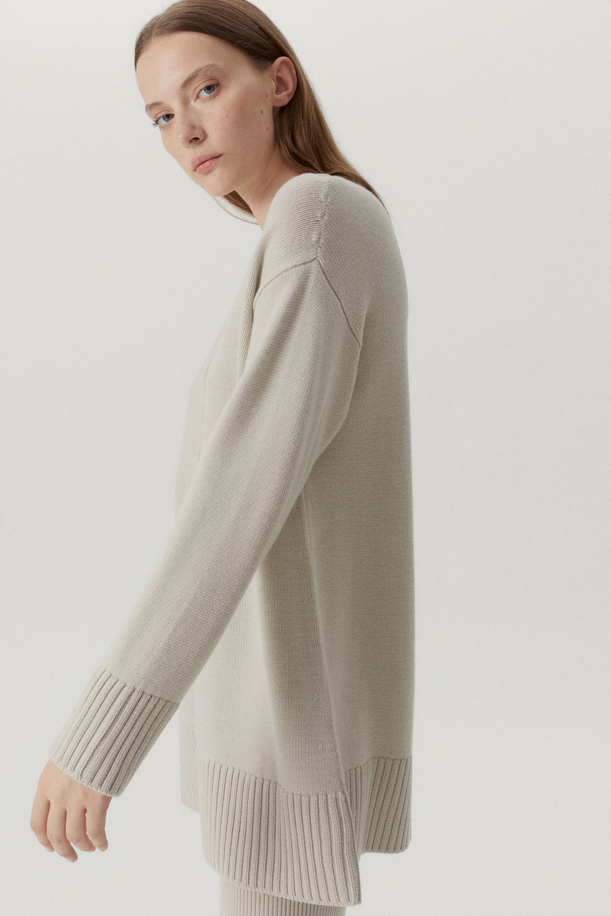 the merino wool oversize cardigan pearl