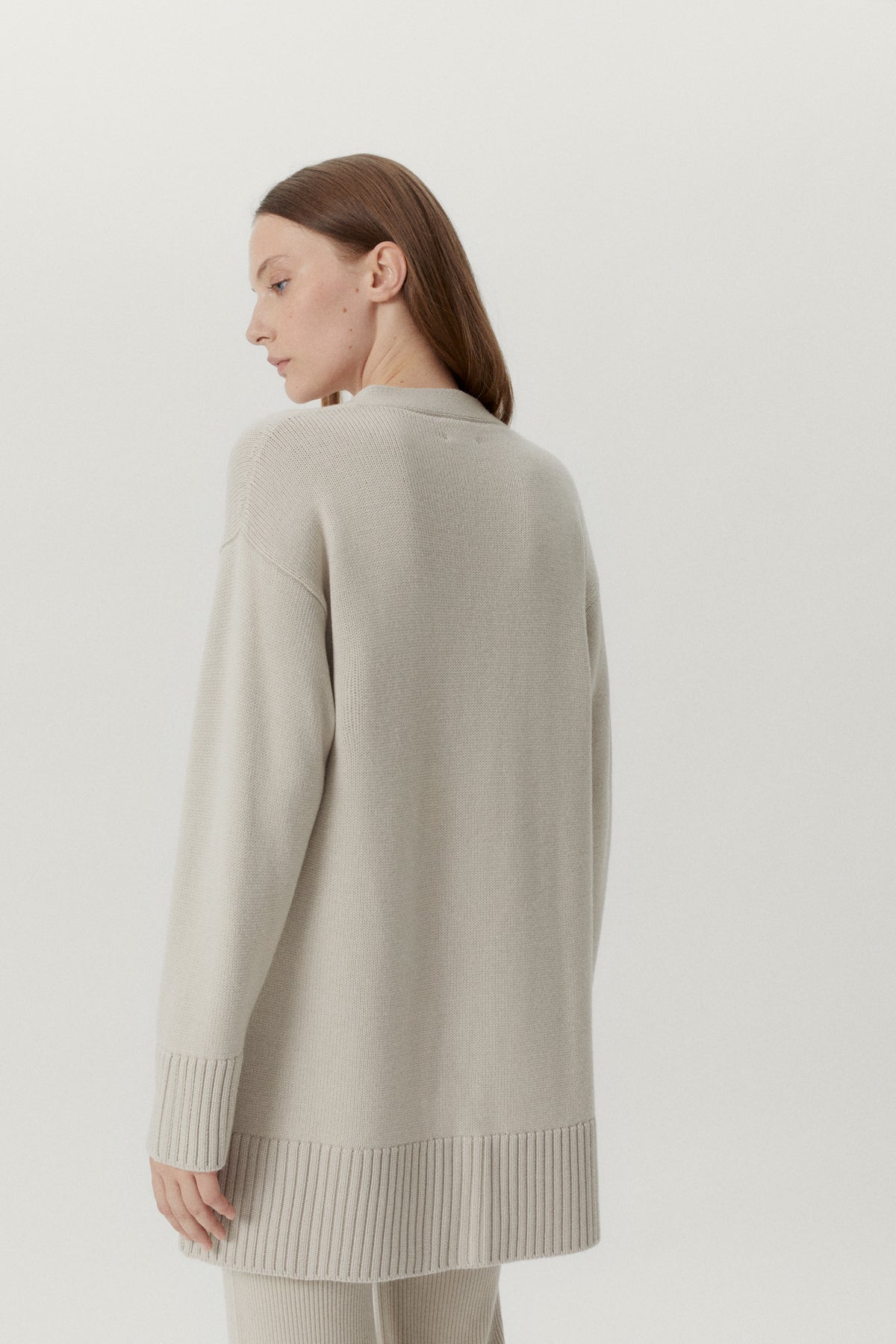 the merino wool oversize cardigan pearl
