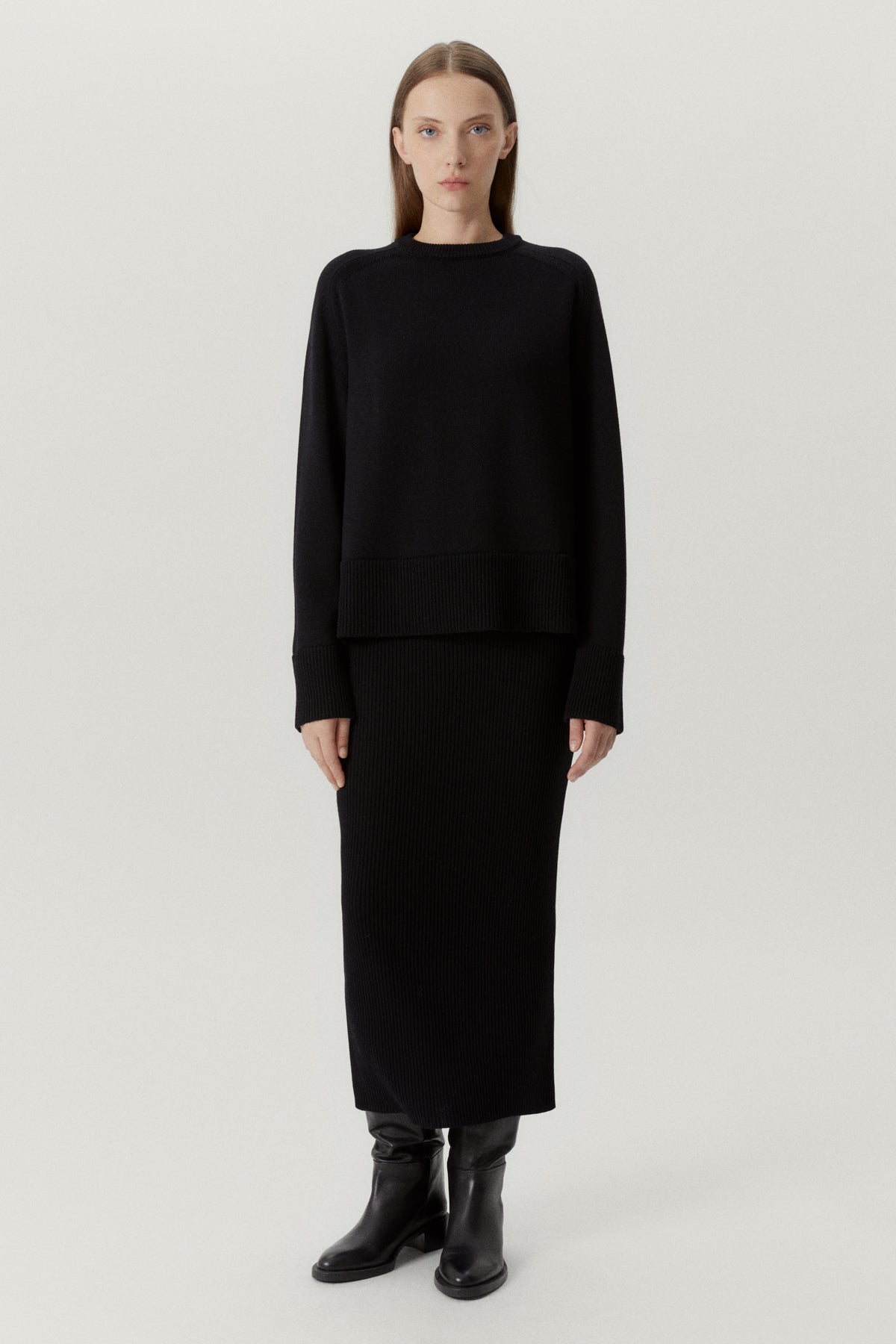 the merino wool ribbed skirt black