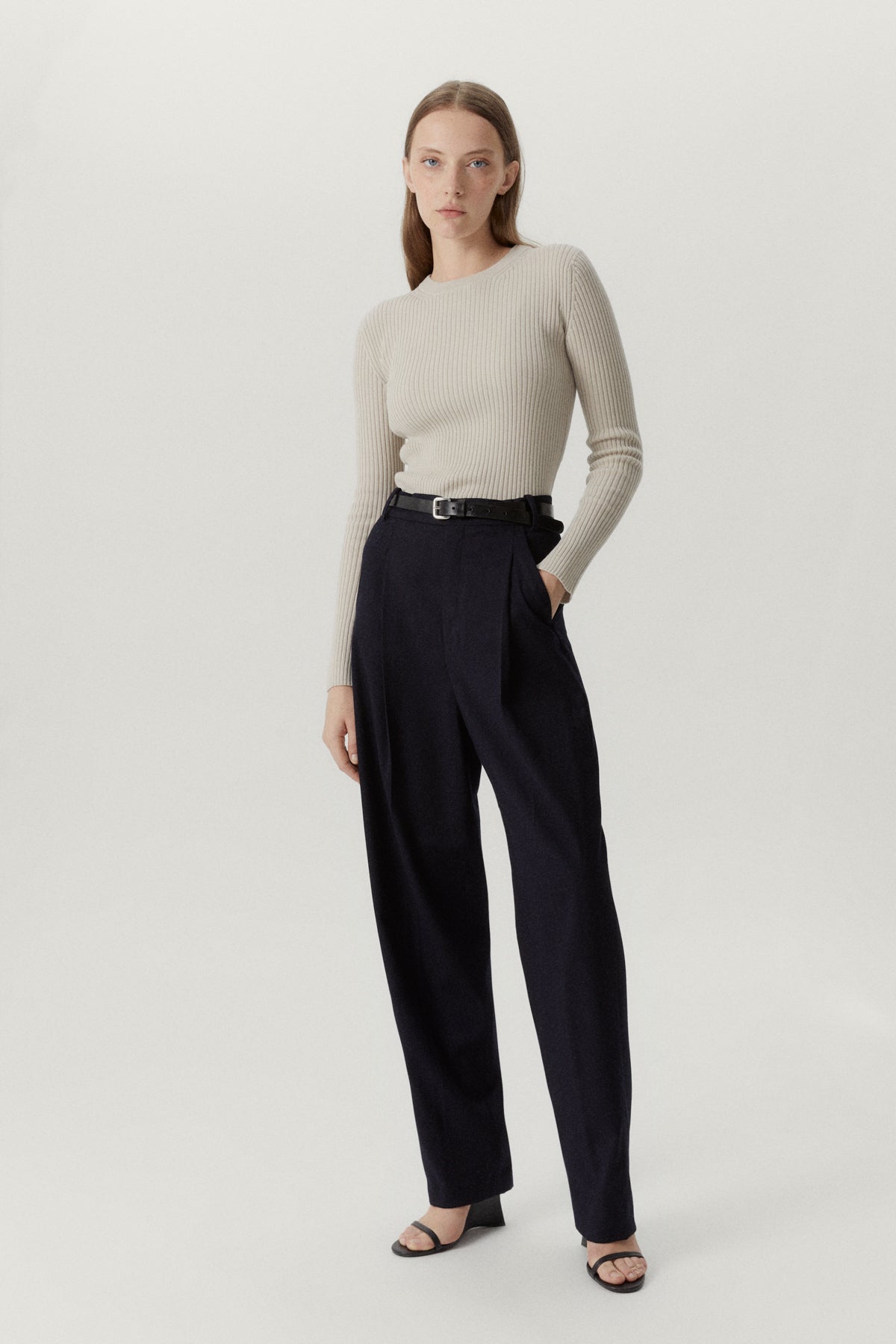 the merino wool ribbed sweater  pearl