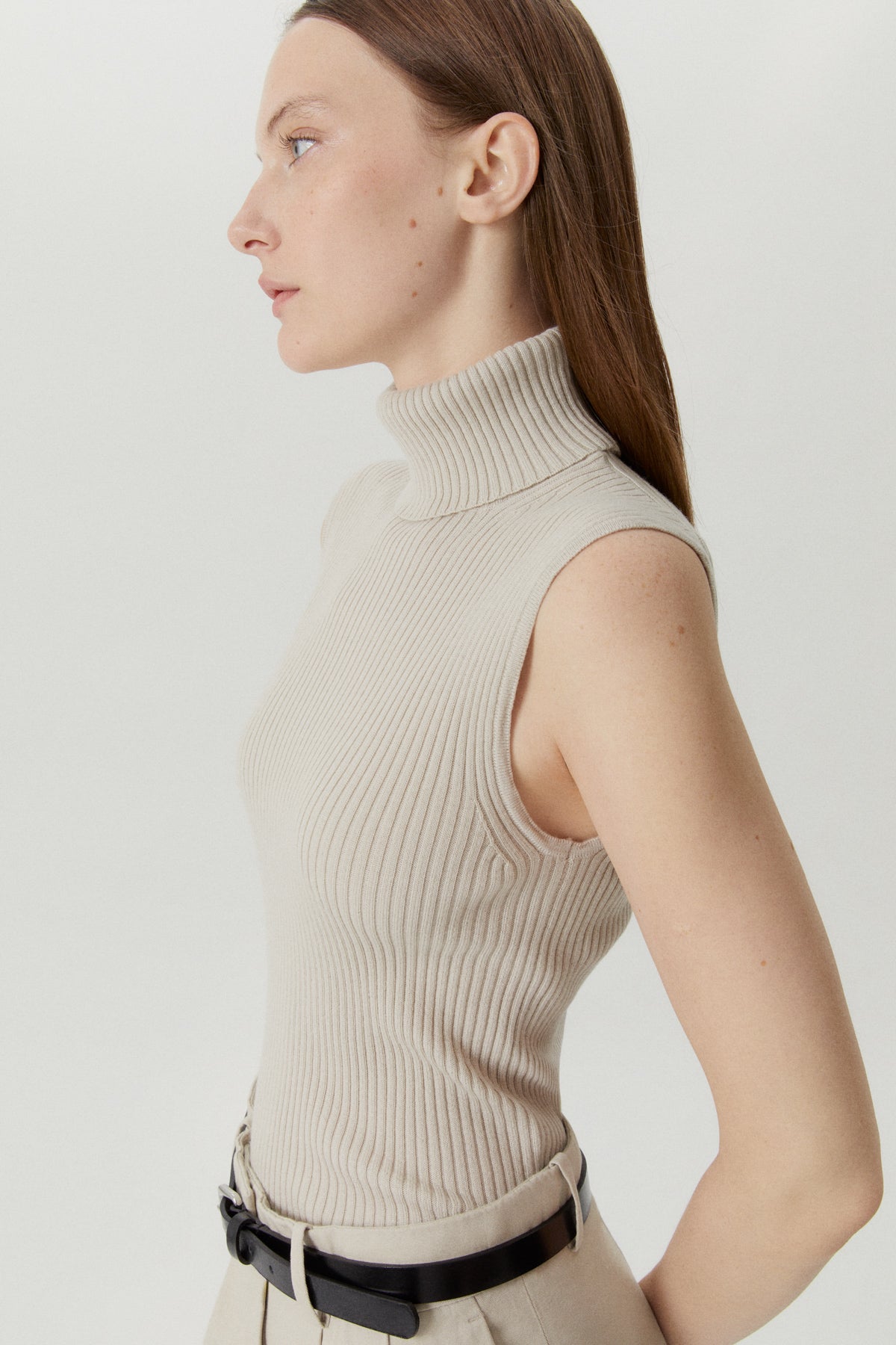 the merino wool roll neck top pearl