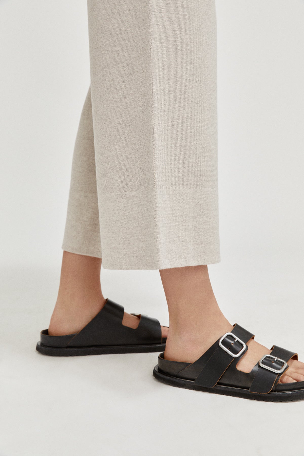 the merino wool wide leg pants greige