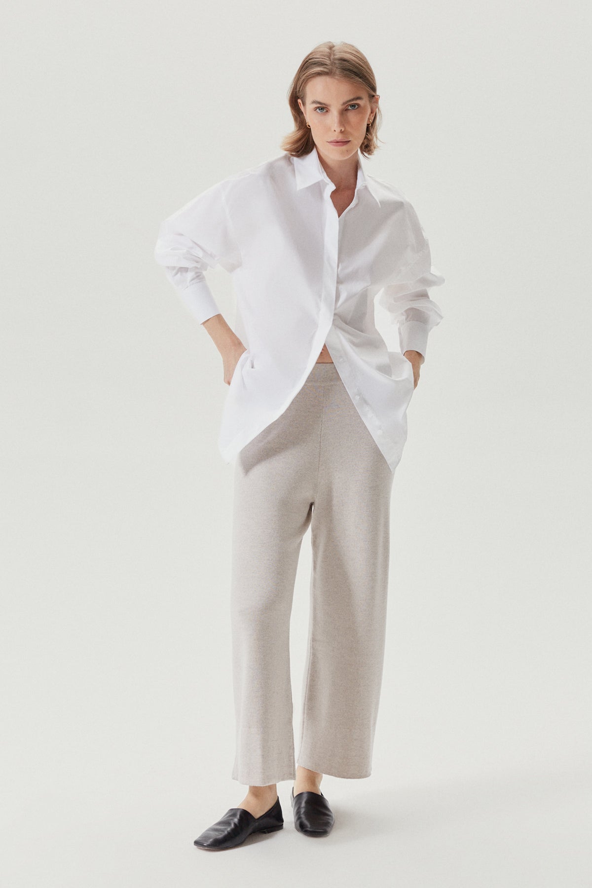 the merino wool wide leg pants greige