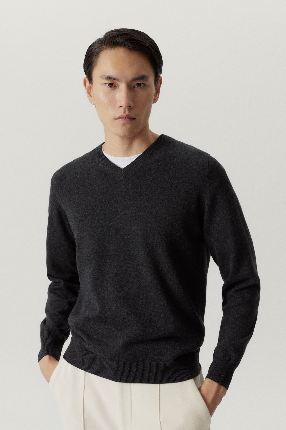 the ultrasoft v neck sweater anthracite melange