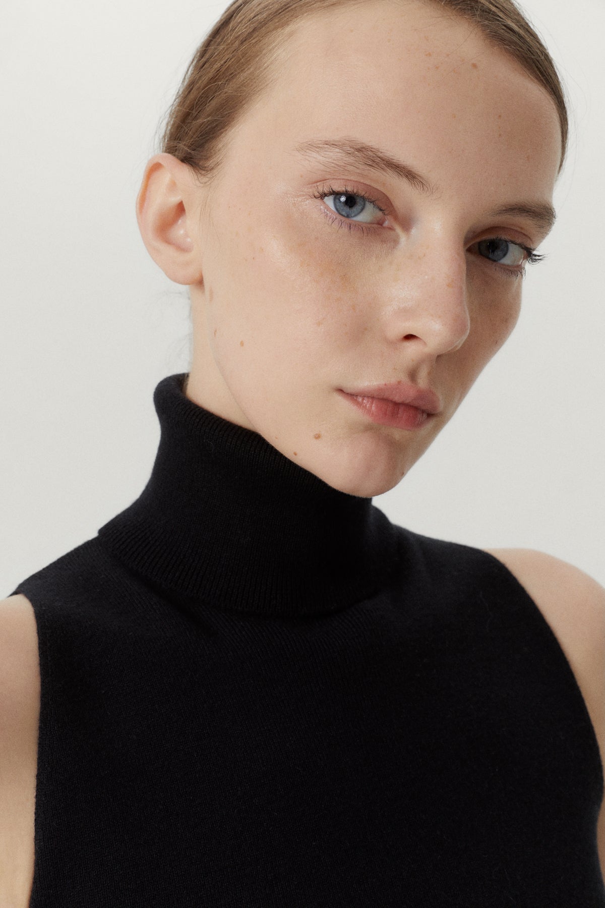 the ultrasoft wool a line top black
