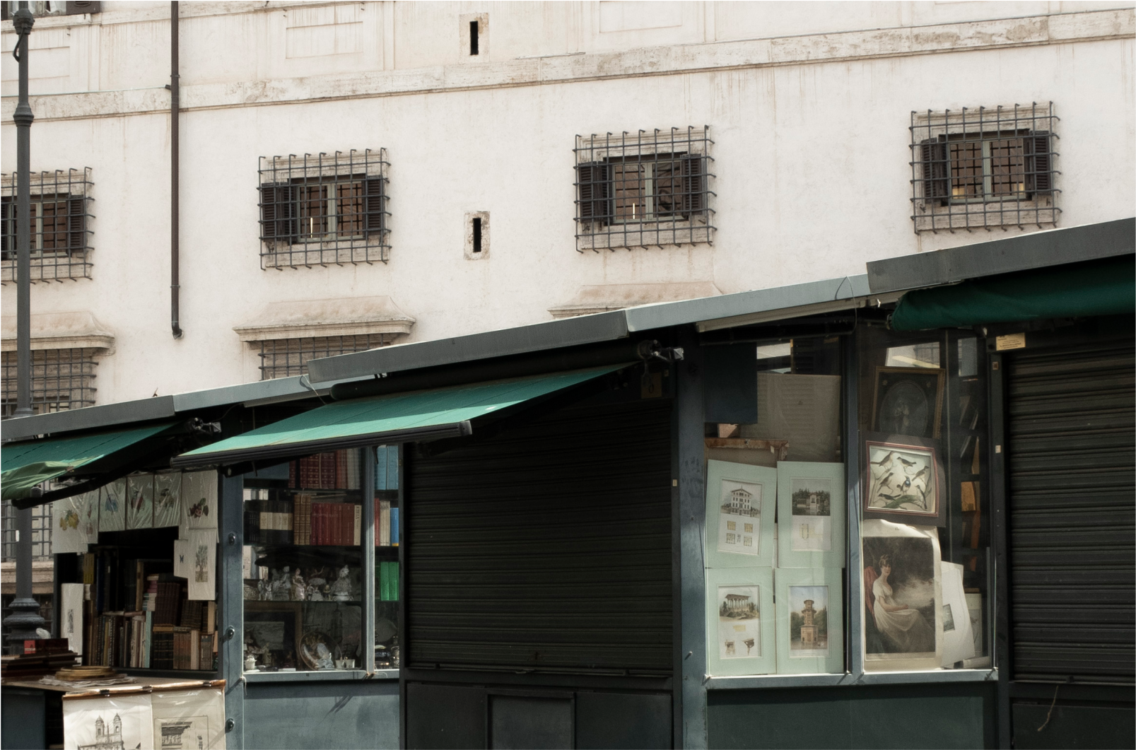 walk at via borghese roma